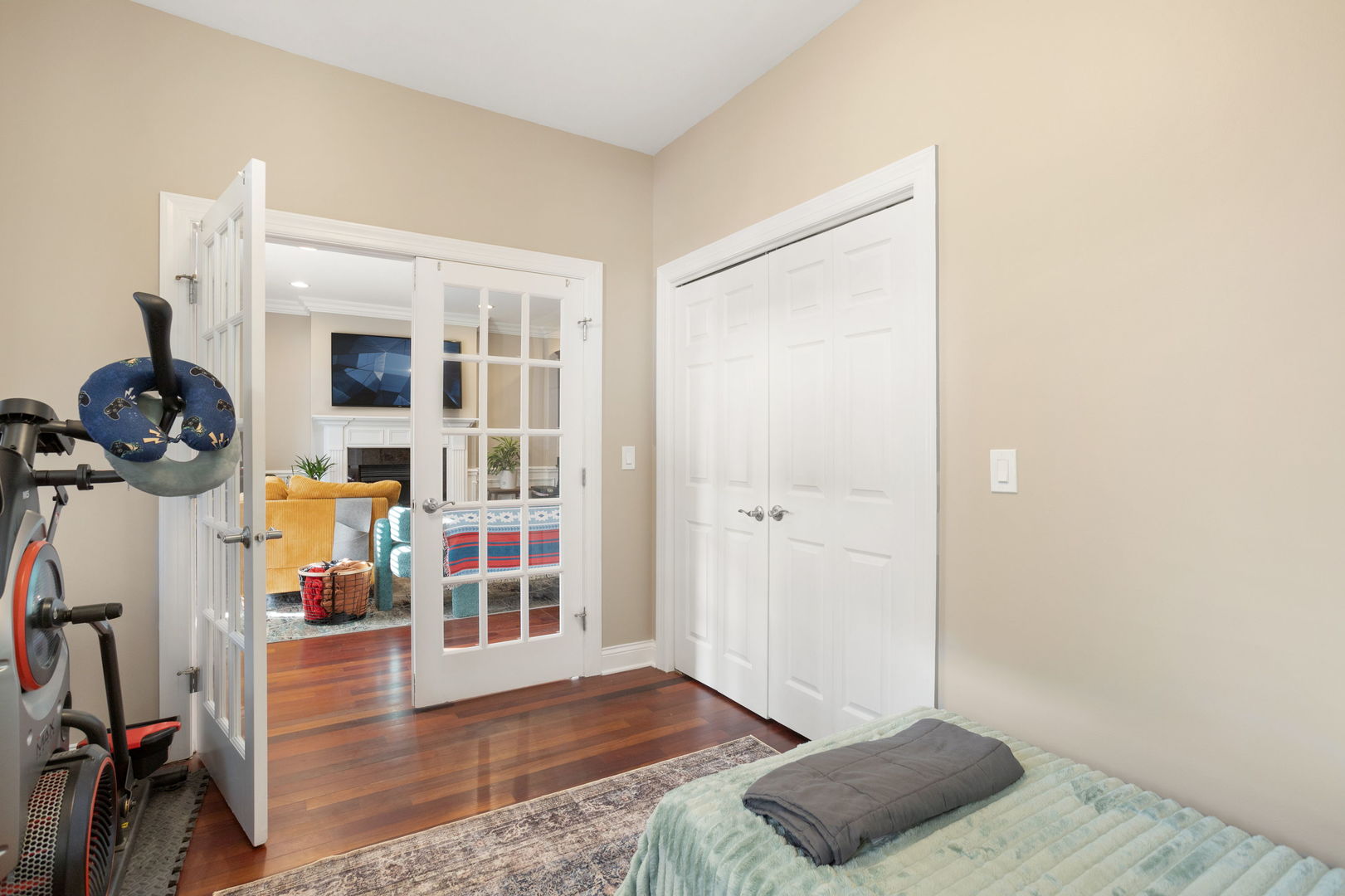 2222 W Belmont Avenue Unit: 203