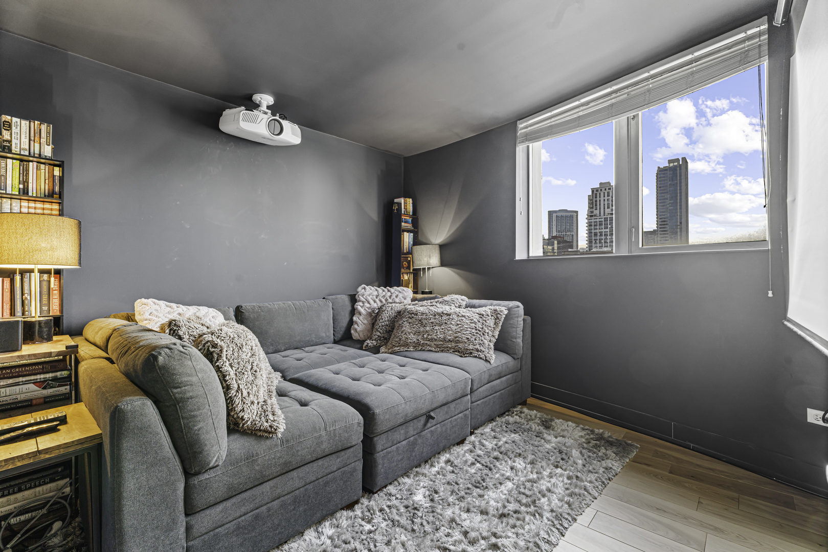 600 N DEARBORN Street Unit: 601