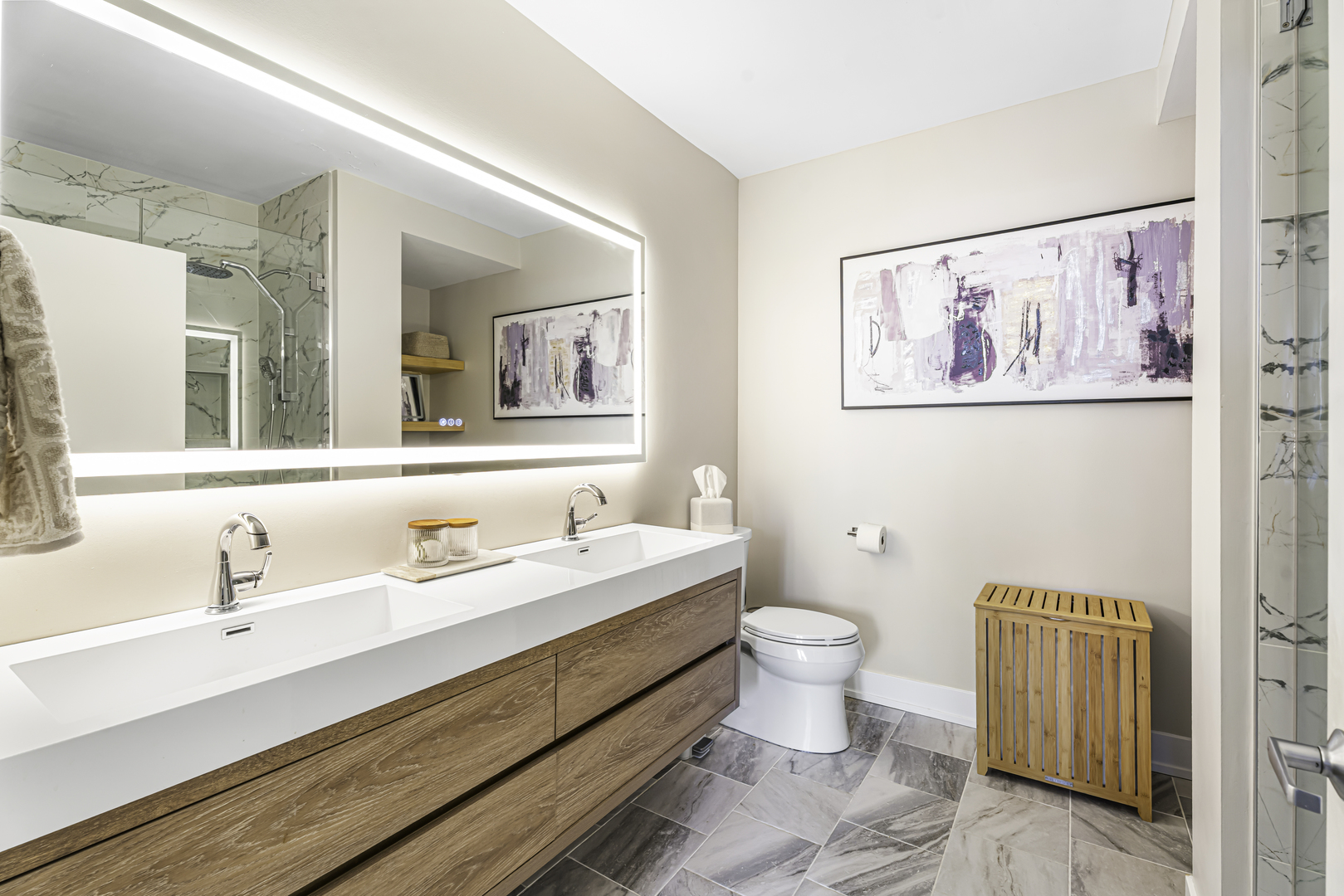 600 N DEARBORN Street Unit: 601