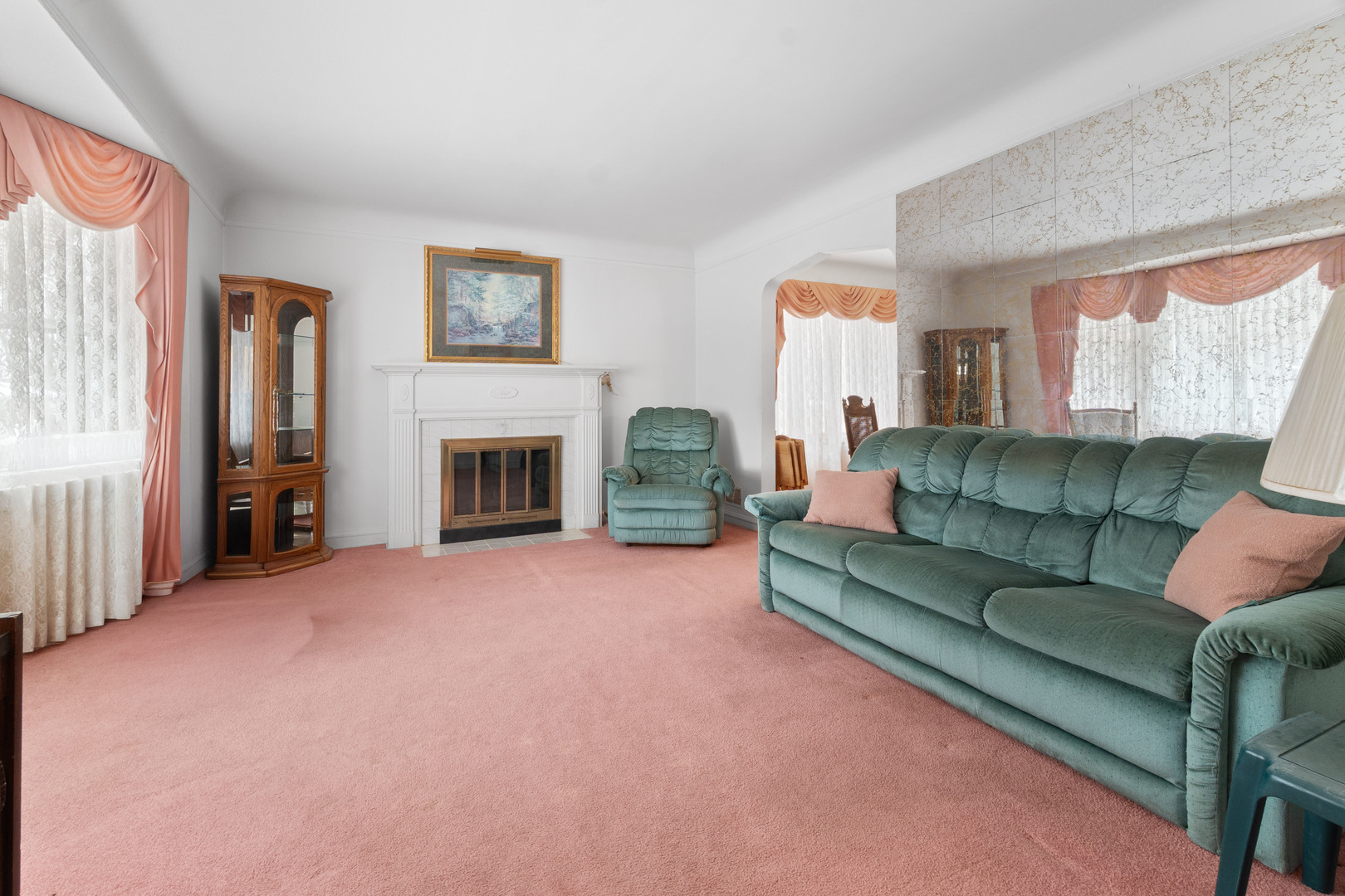 6247 N NEENAH Street