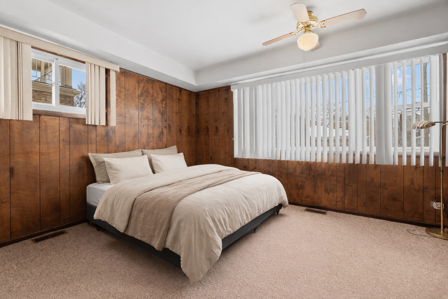 6247 N NEENAH Street