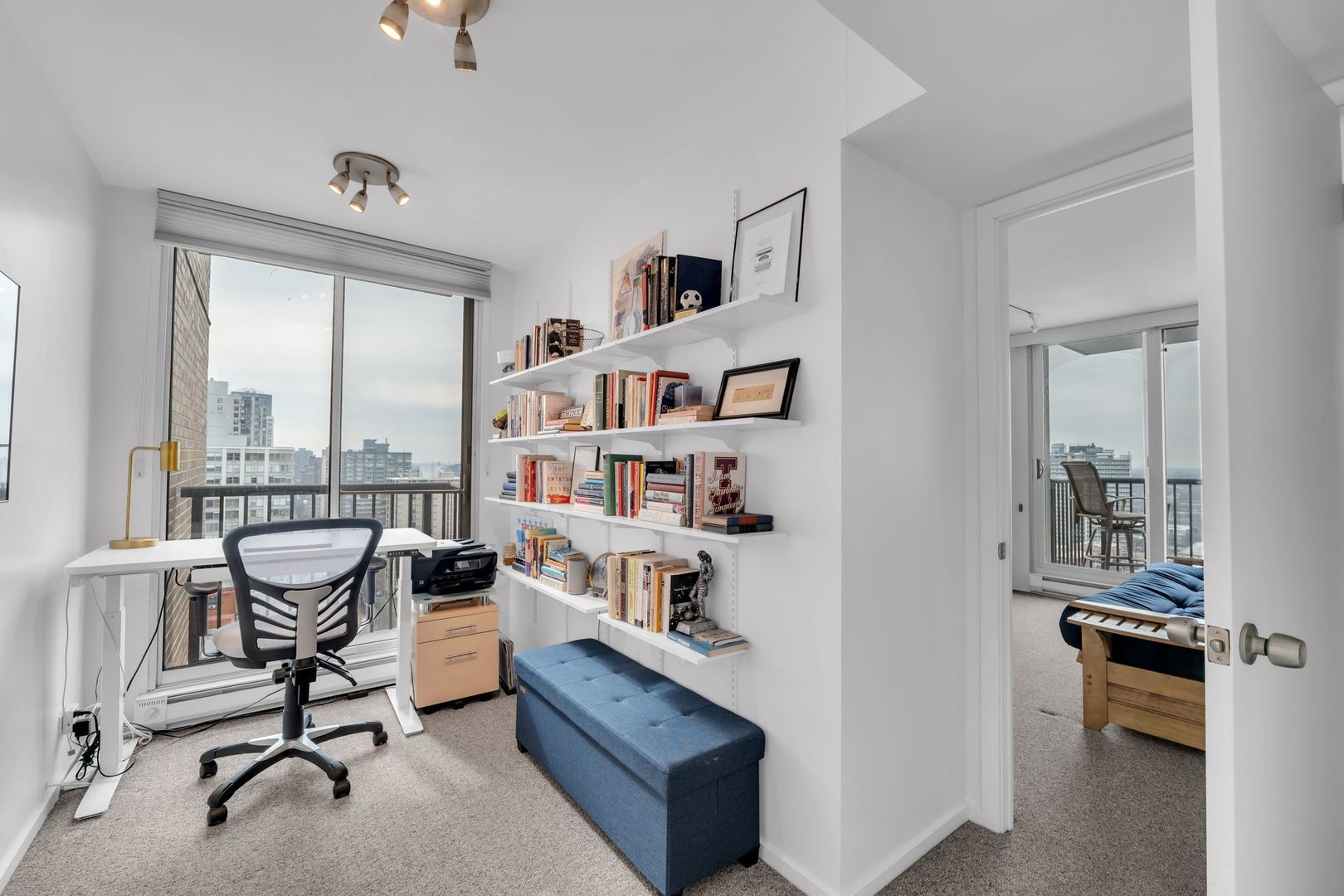 5855 N SHERIDAN Road Unit: 21J