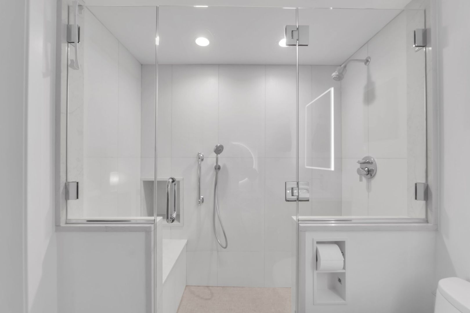 5855 N SHERIDAN Road Unit: 21J