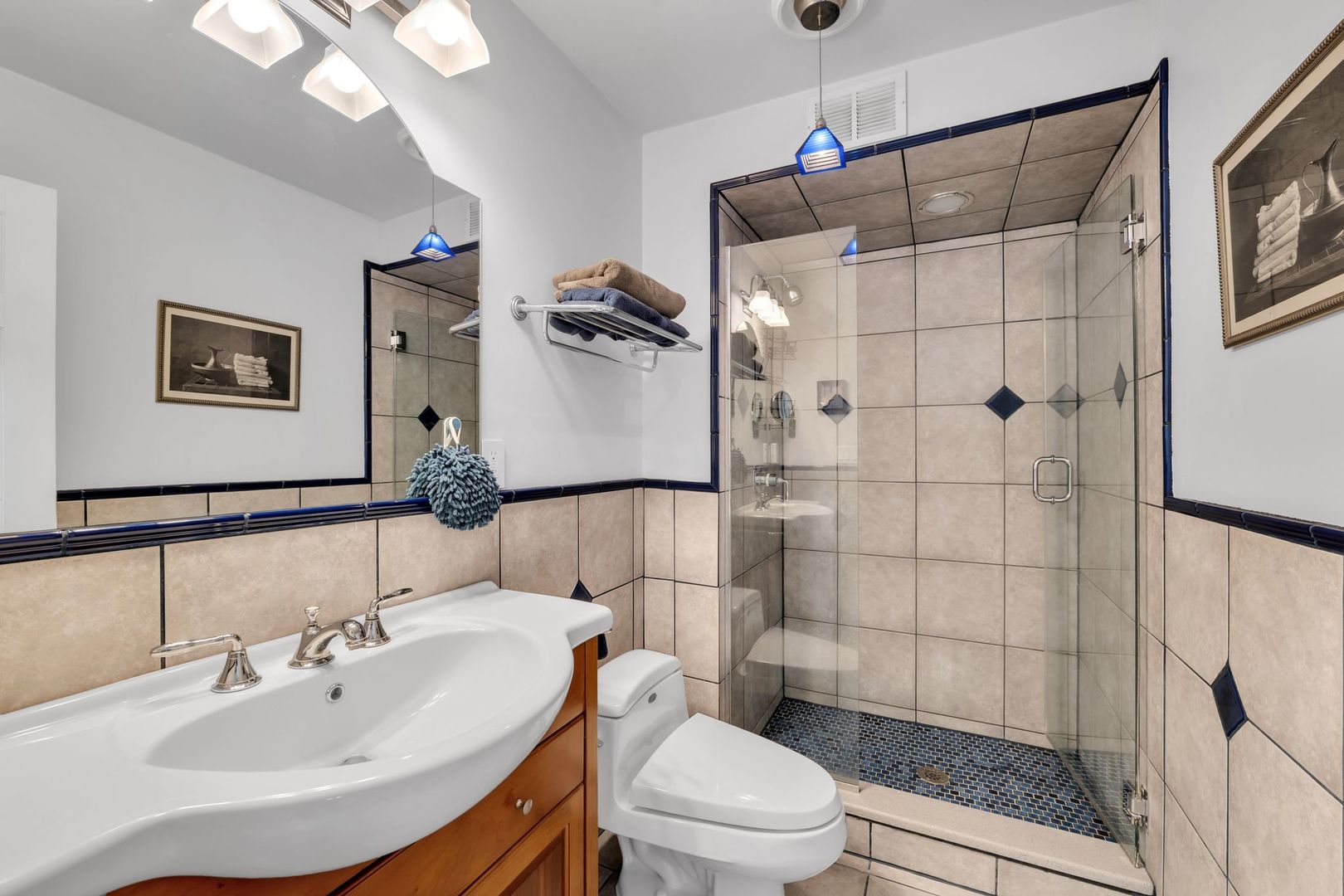 5855 N SHERIDAN Road Unit: 21J