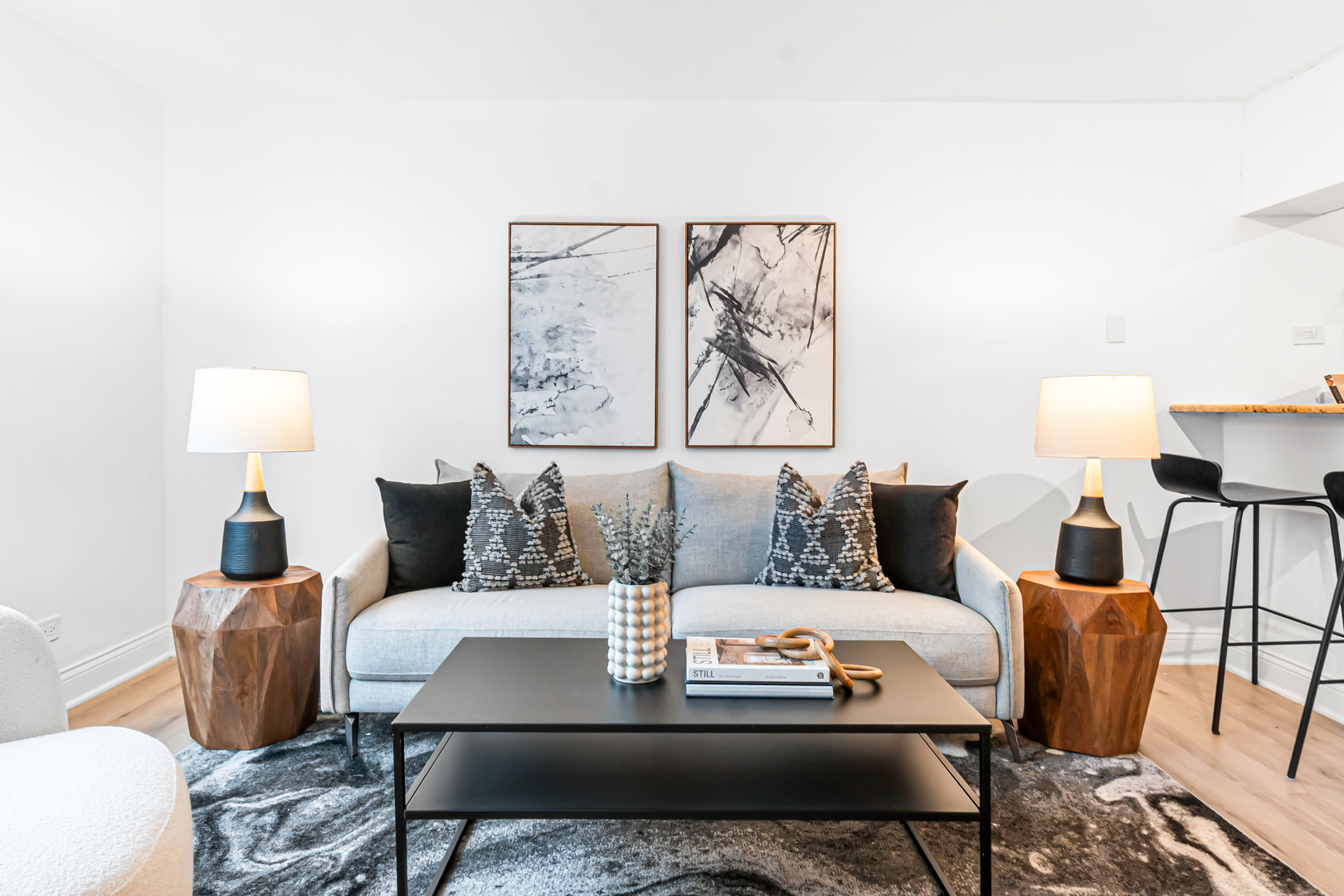 1221 N DEARBORN Street Unit: PH8S