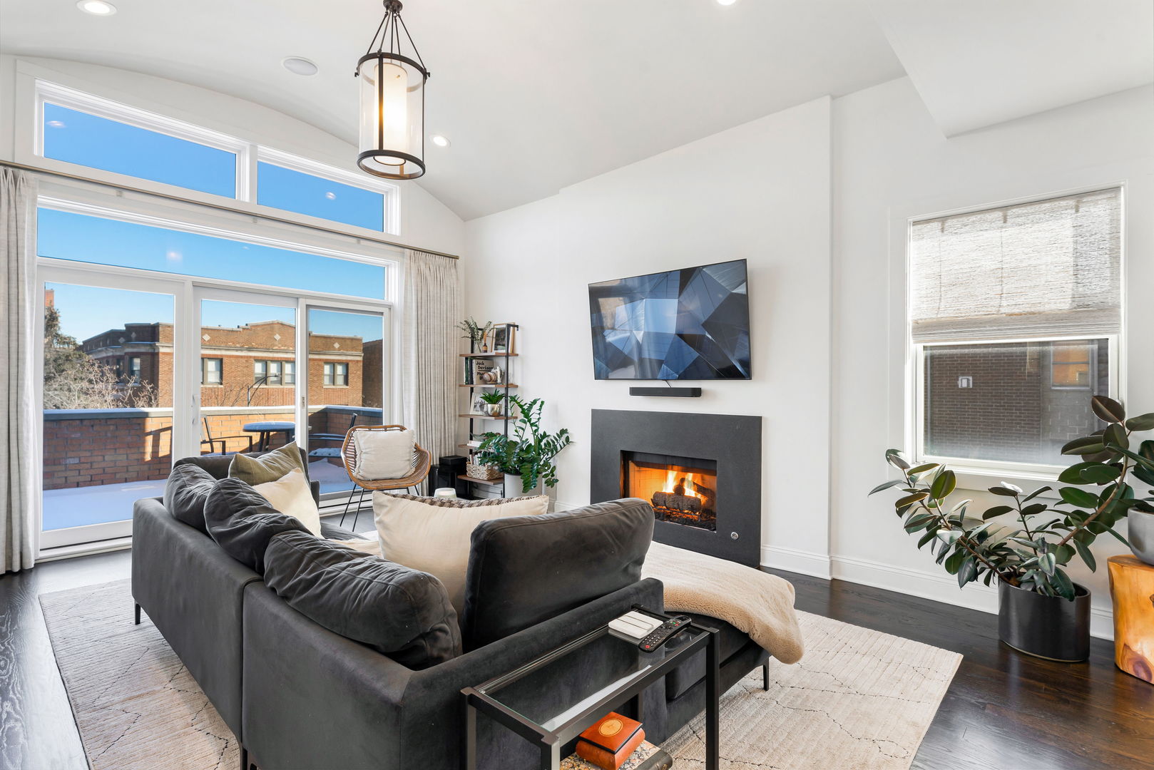 4622 N Ashland Avenue Unit: 3