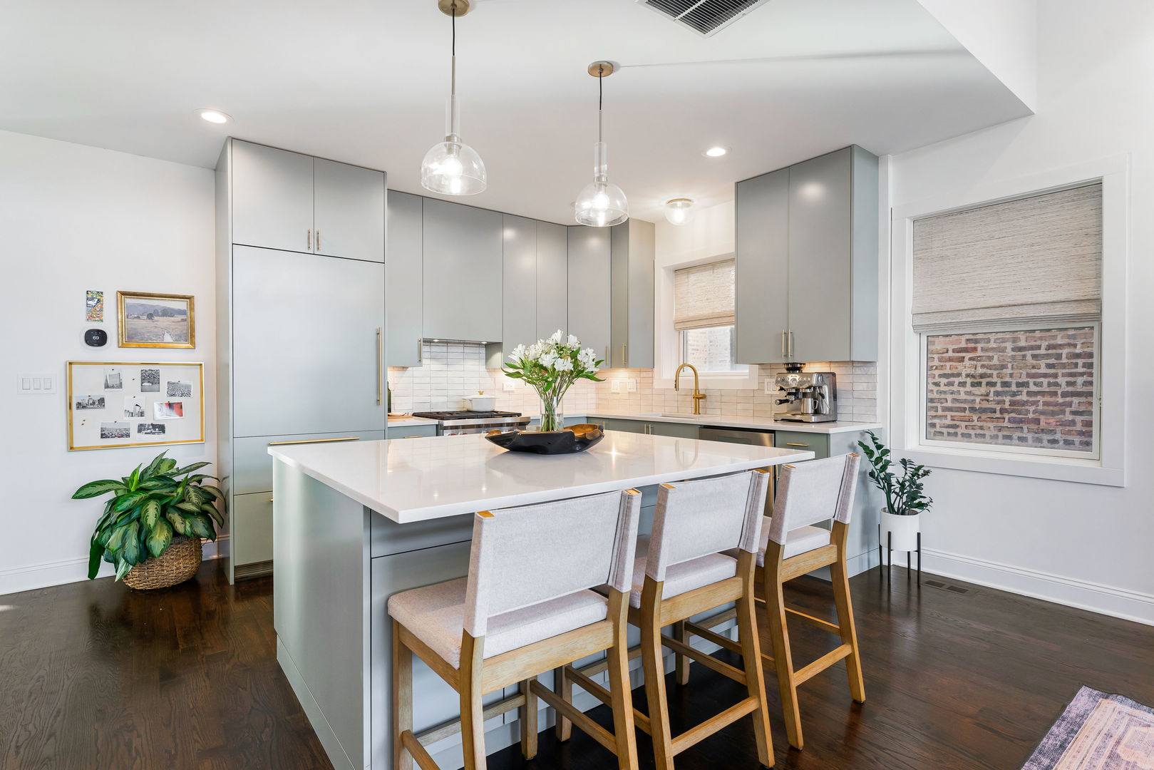 4622 N Ashland Avenue Unit: 3