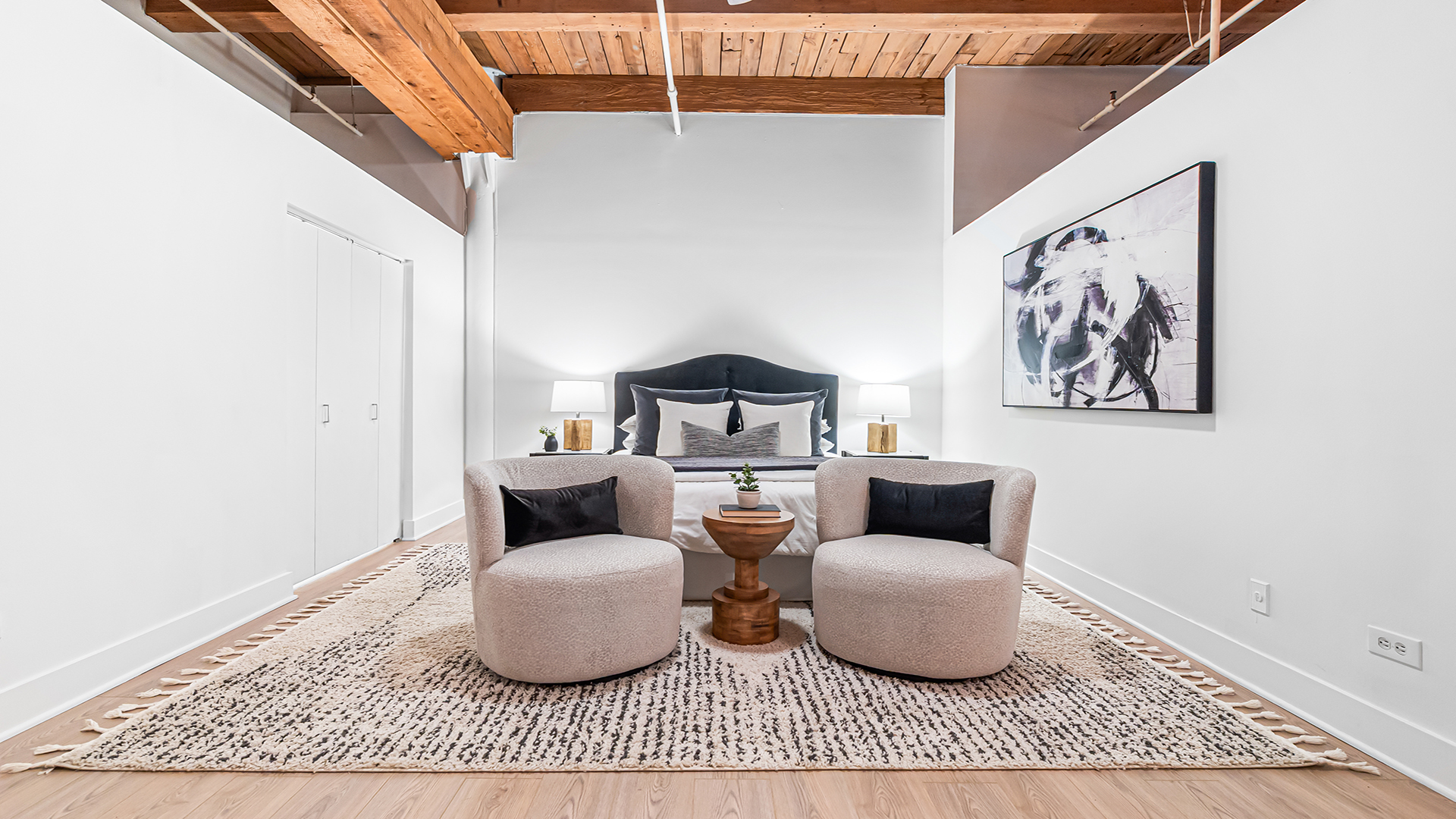 400 S Green Street Unit: 218