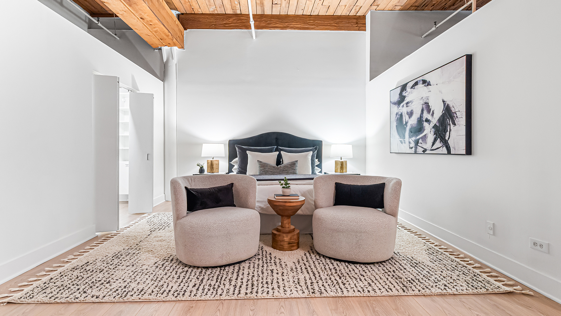 400 S Green Street Unit: 218