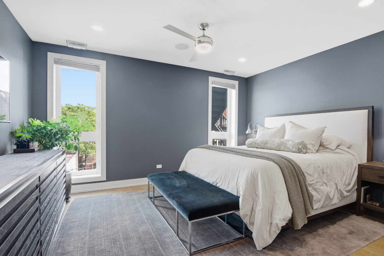 1639 N Artesian Avenue Unit: 2N