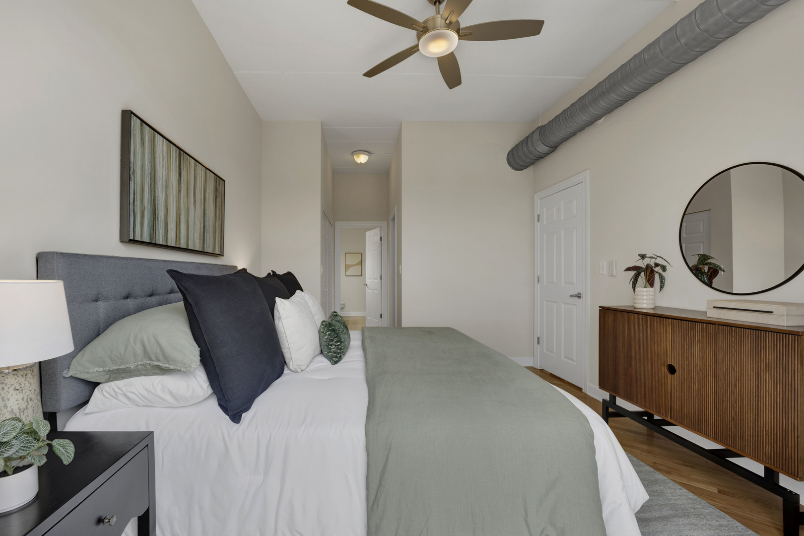 3125 W FULLERTON Avenue Unit: 510