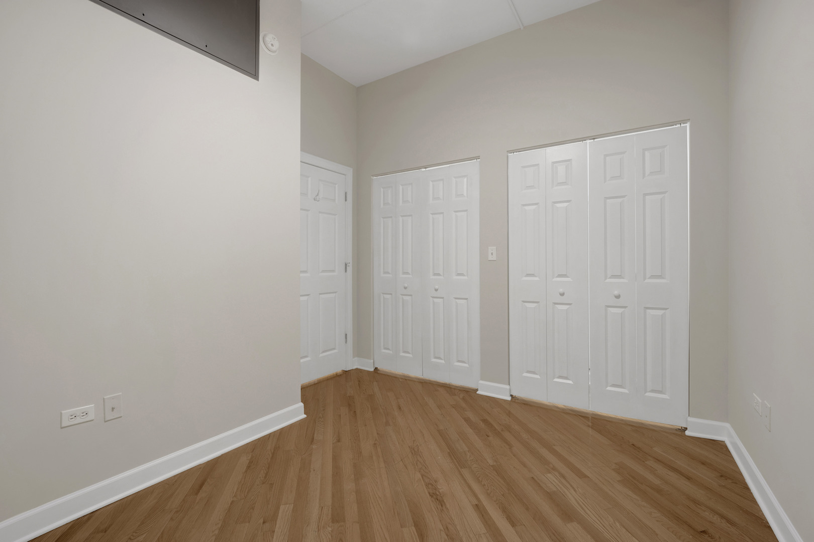 3125 W FULLERTON Avenue Unit: 510