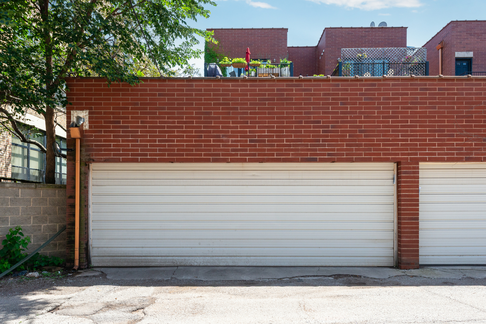 2310 W Wabansia Avenue Unit: 2W