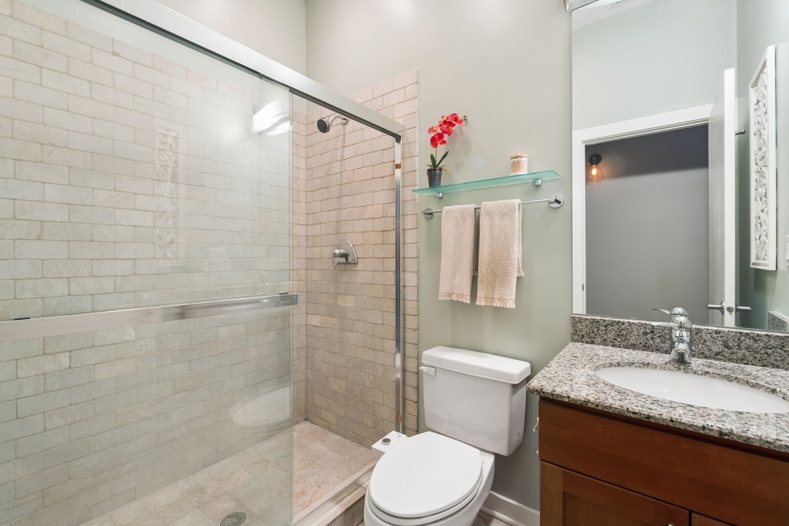 2310 W Wabansia Avenue Unit: 2W