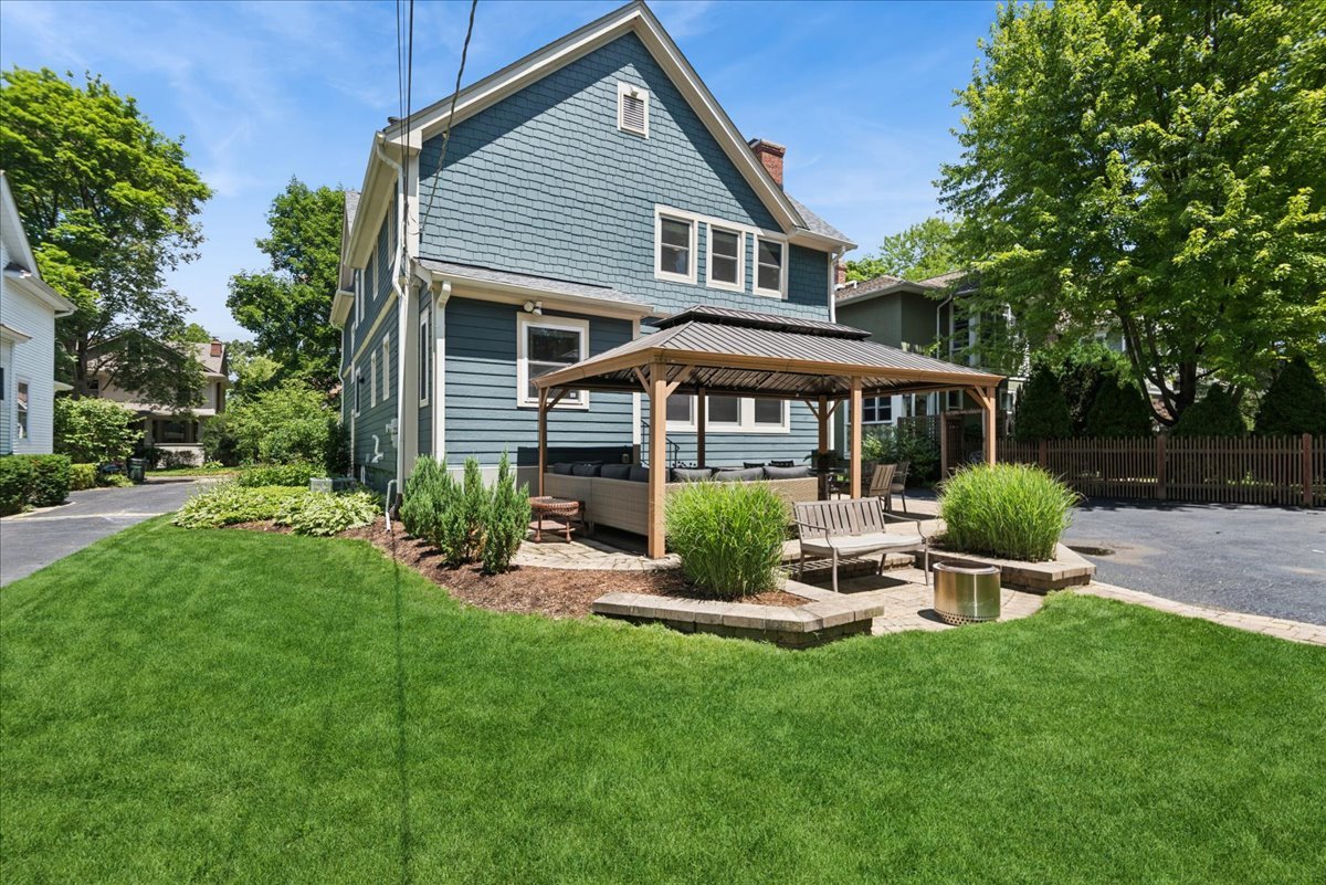307 Elm Court