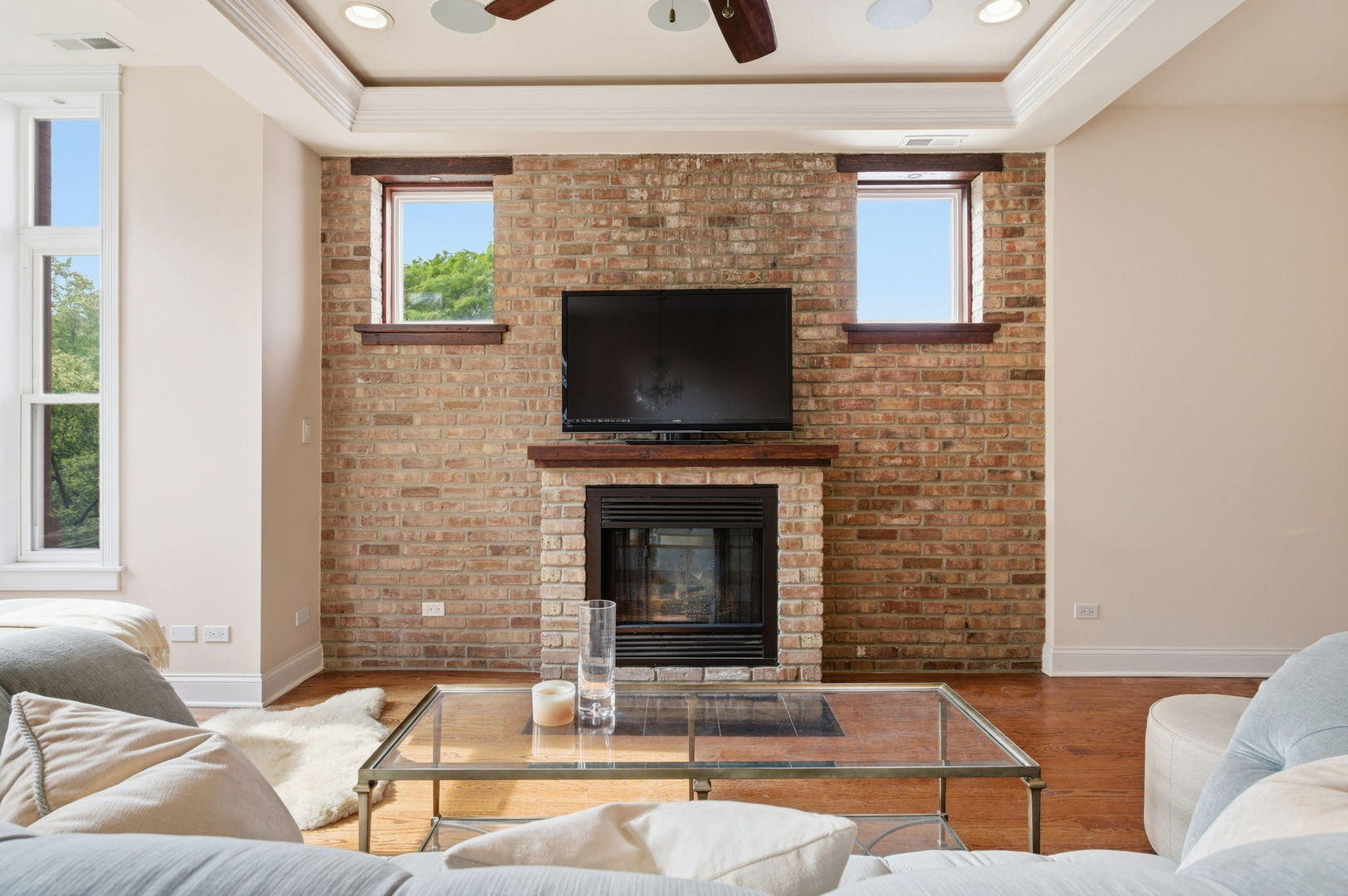1516 N MOHAWK Street Unit: 3F