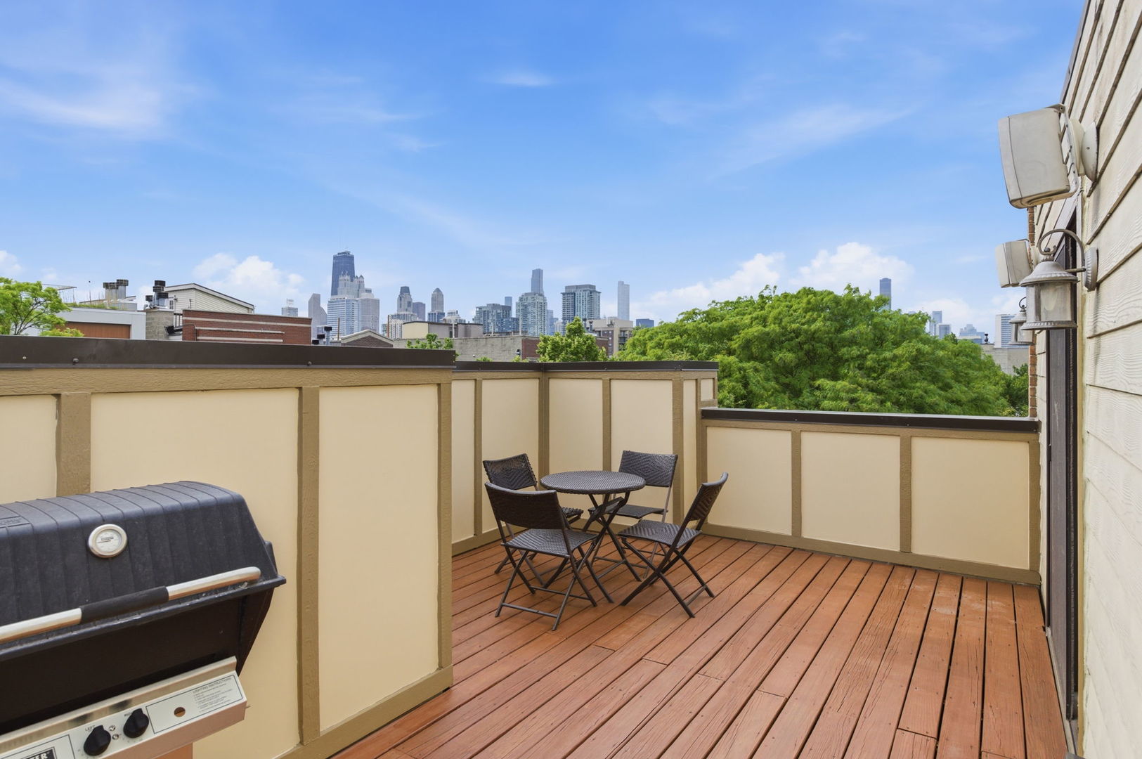 1516 N MOHAWK Street Unit: 3F