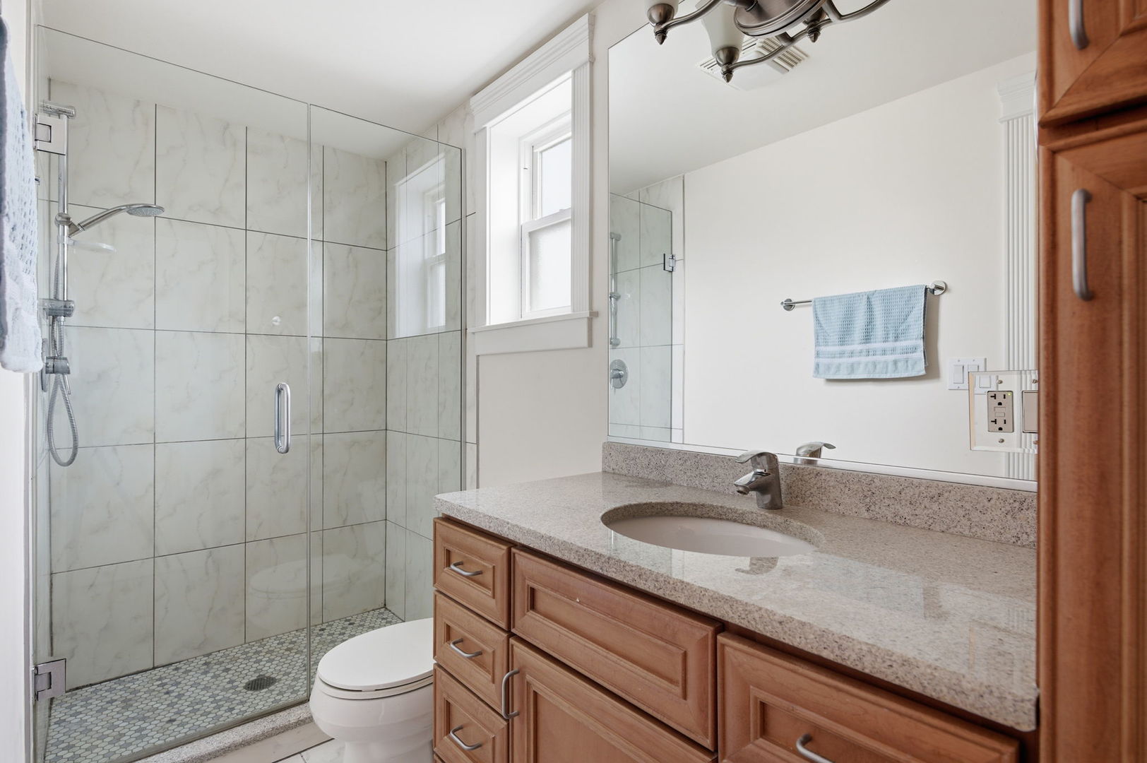 1516 N MOHAWK Street Unit: 3F