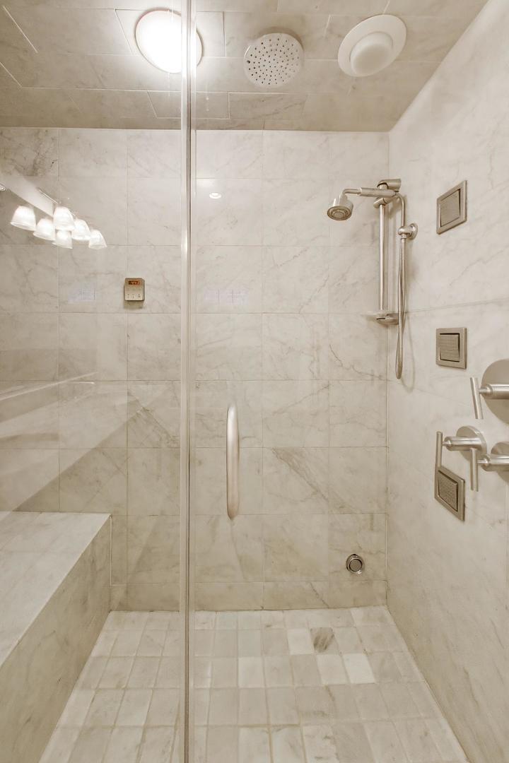 4129 N Kenmore Avenue Unit: 3S