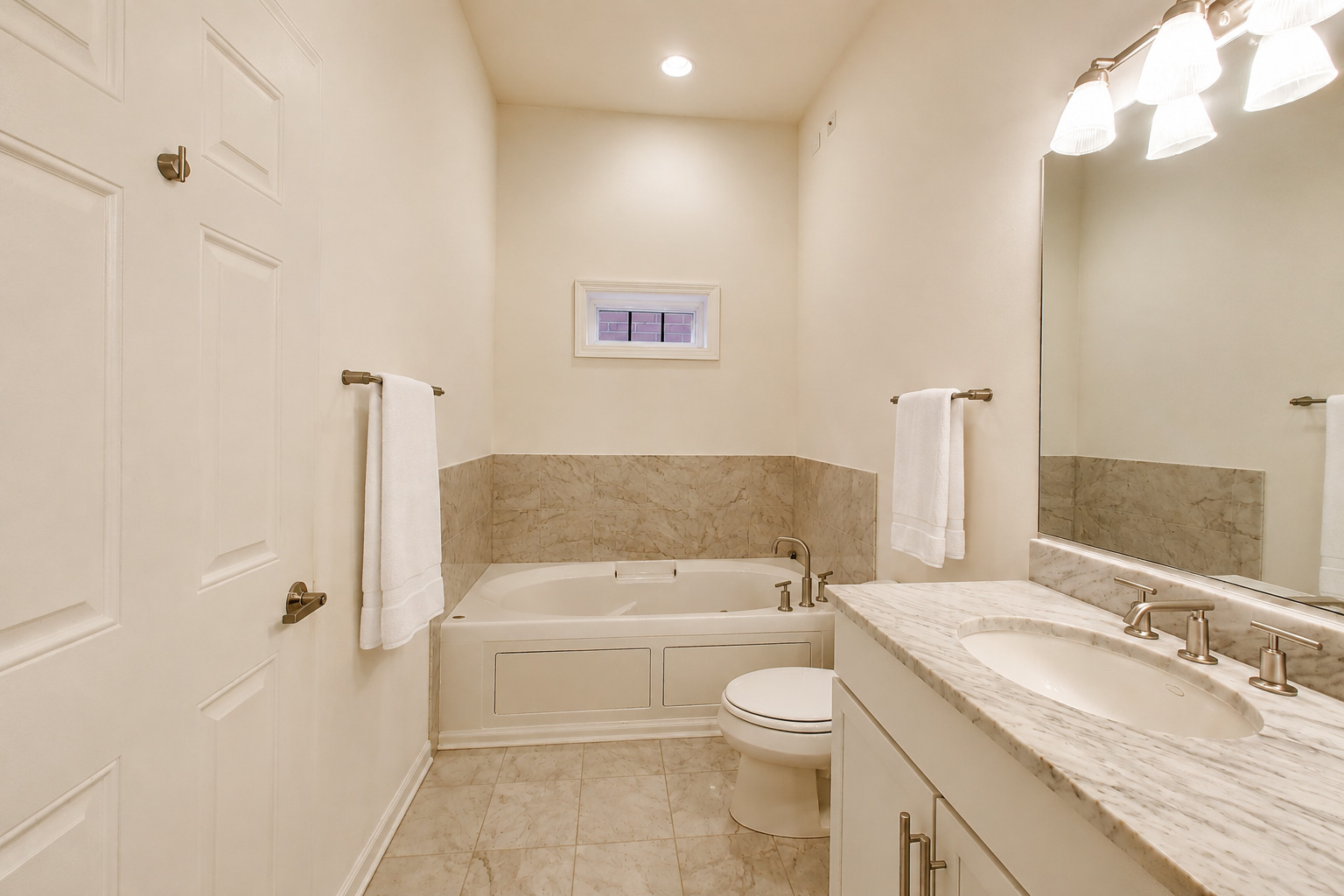 4129 N Kenmore Avenue Unit: 3S