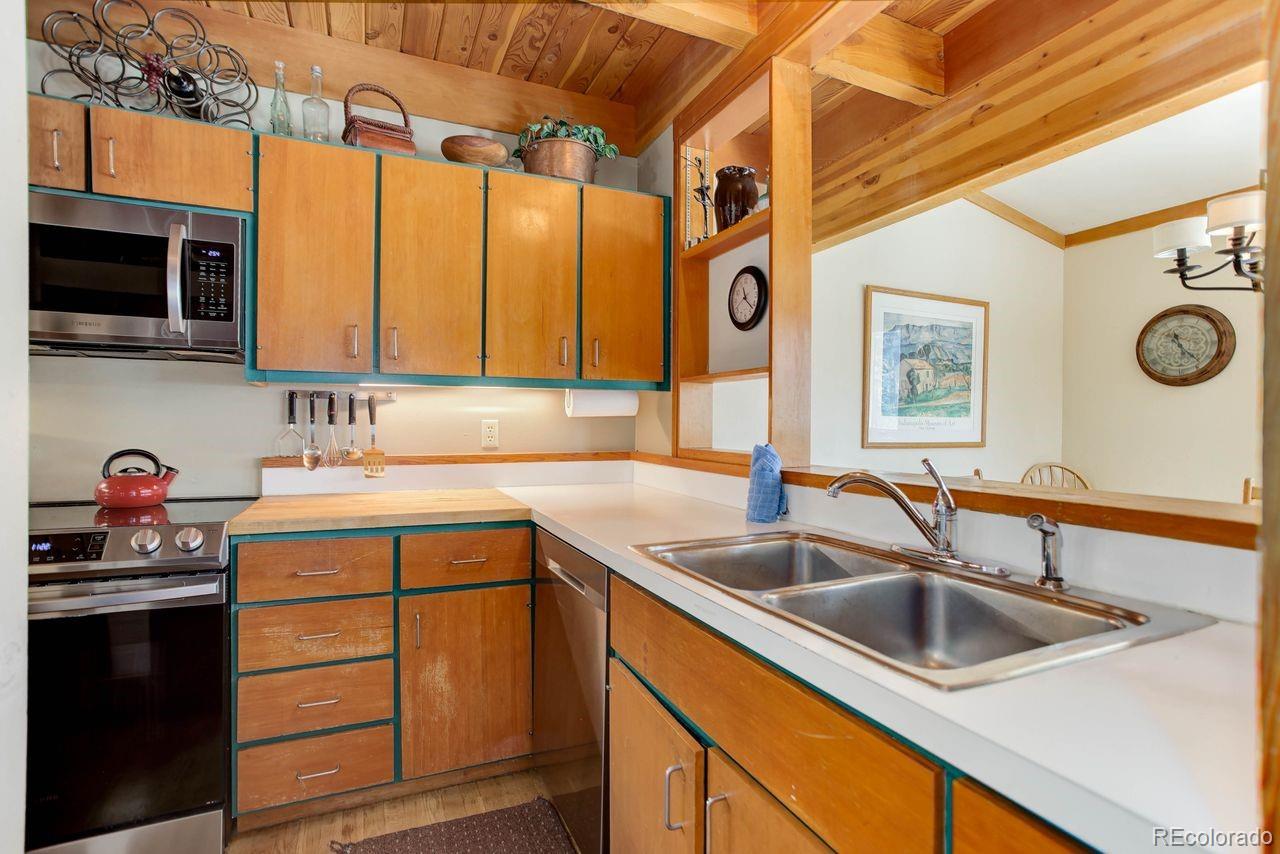 320 Tennis Club Road Unit: 1307