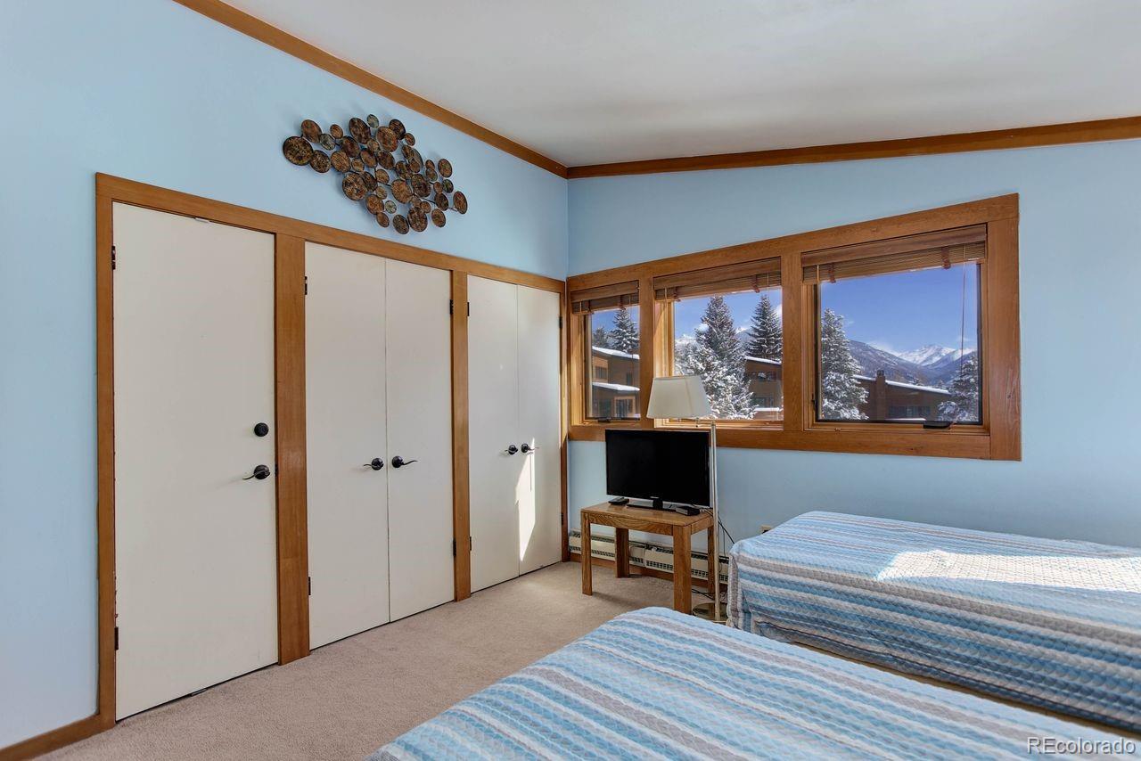 320 Tennis Club Road Unit: 1307