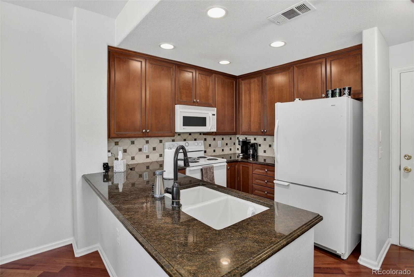 16165 E Geddes Drive Unit: 85