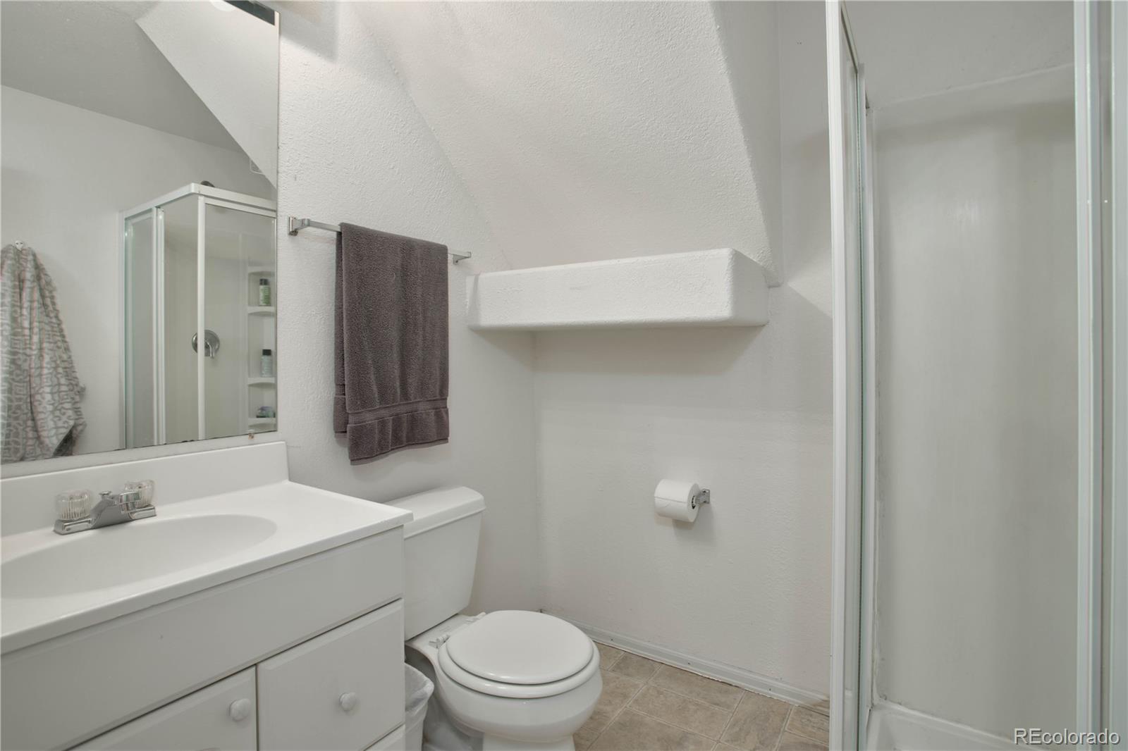 17048 Hastings Avenue