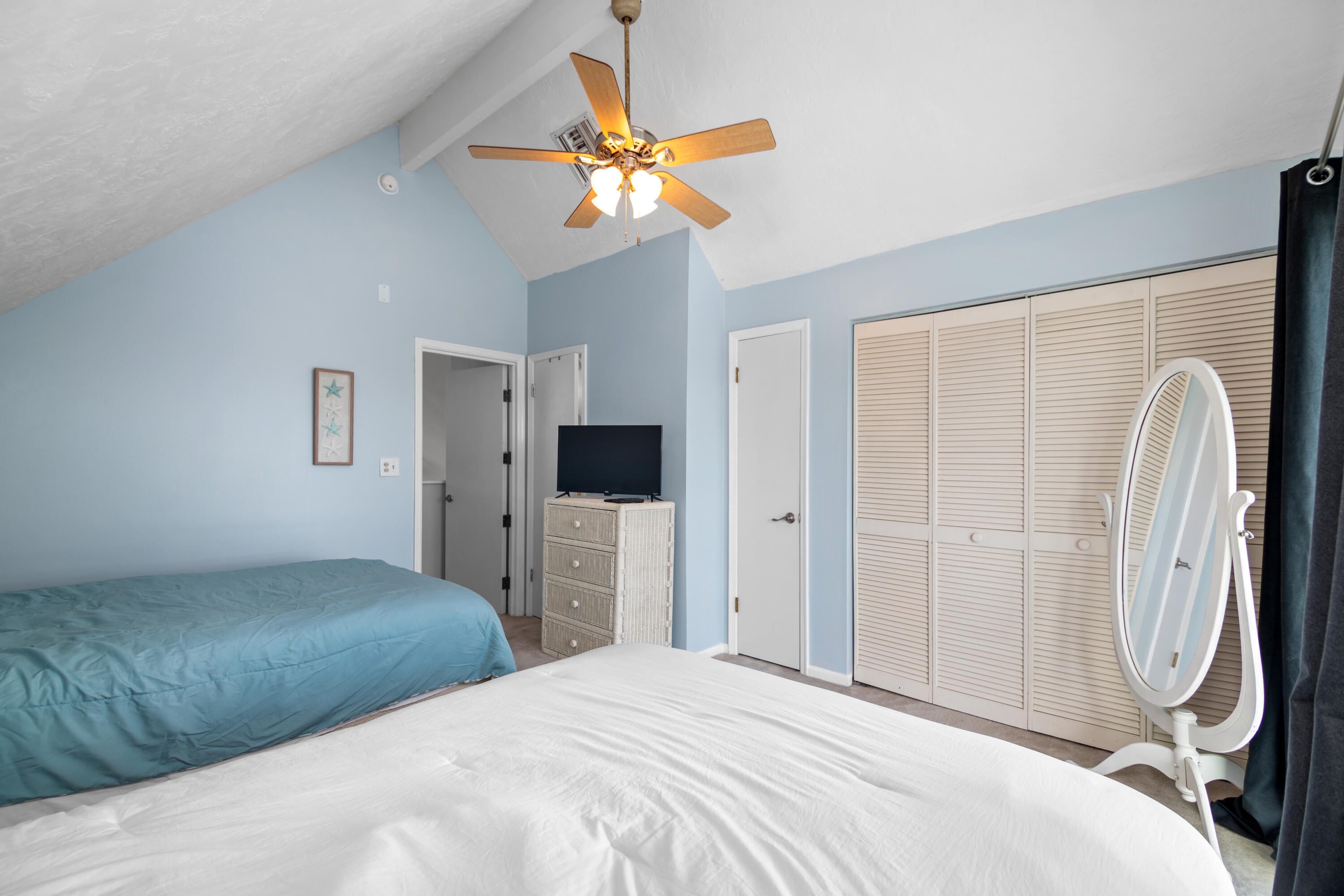 495 Sombrero Beach Road