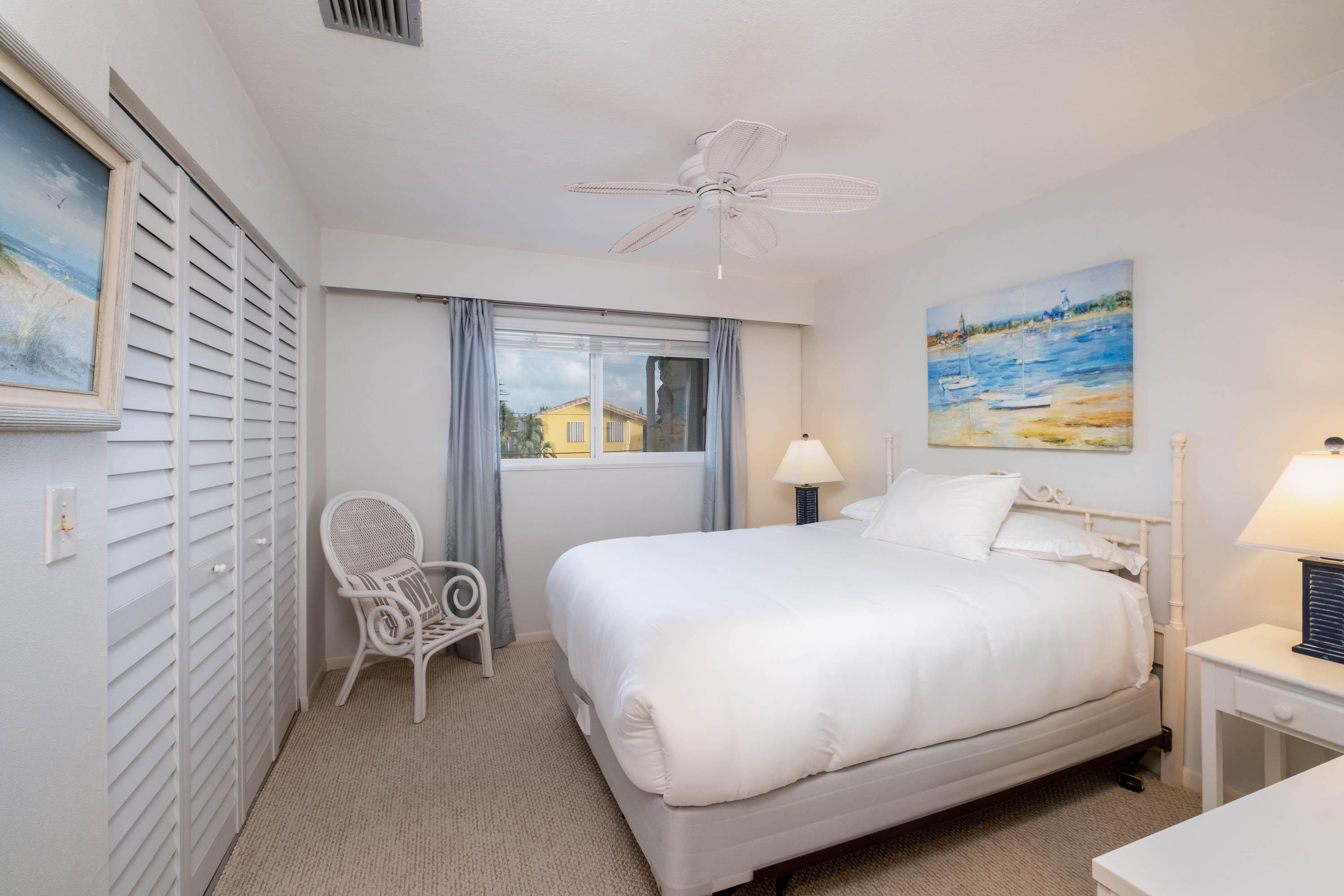 389 N Anglers Drive Unit: 204