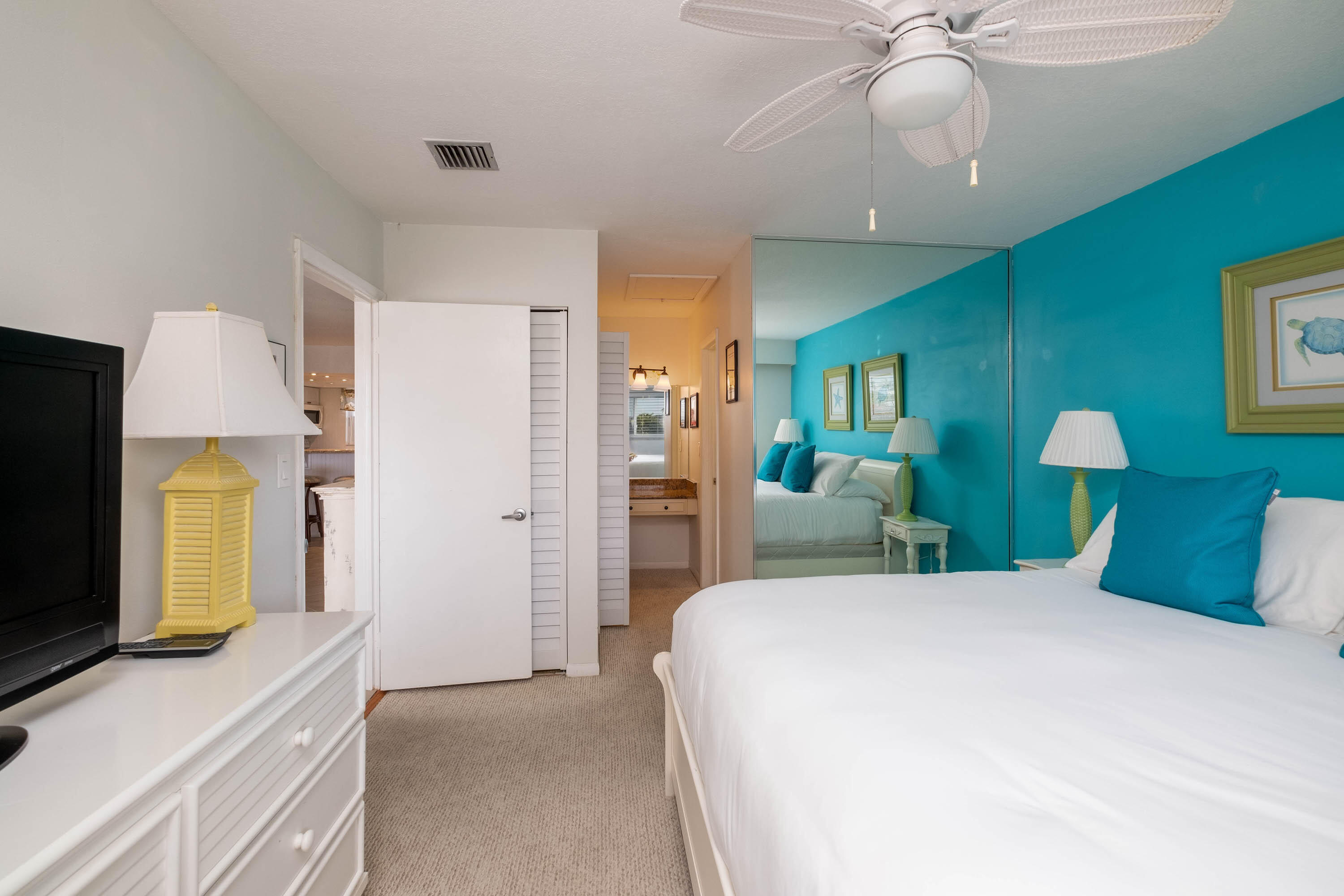 389 N Anglers Drive Unit: 204