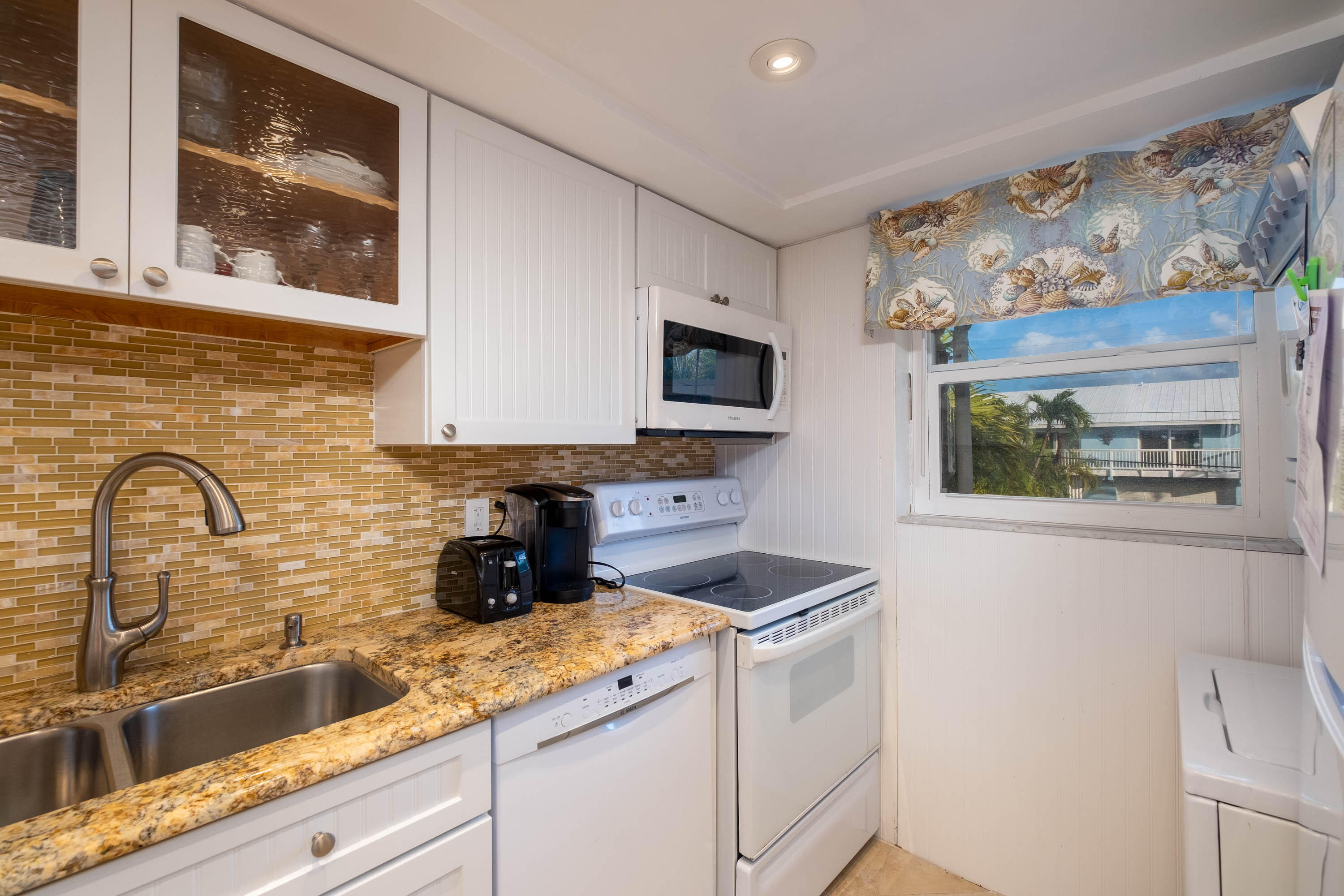389 N Anglers Drive Unit: 204