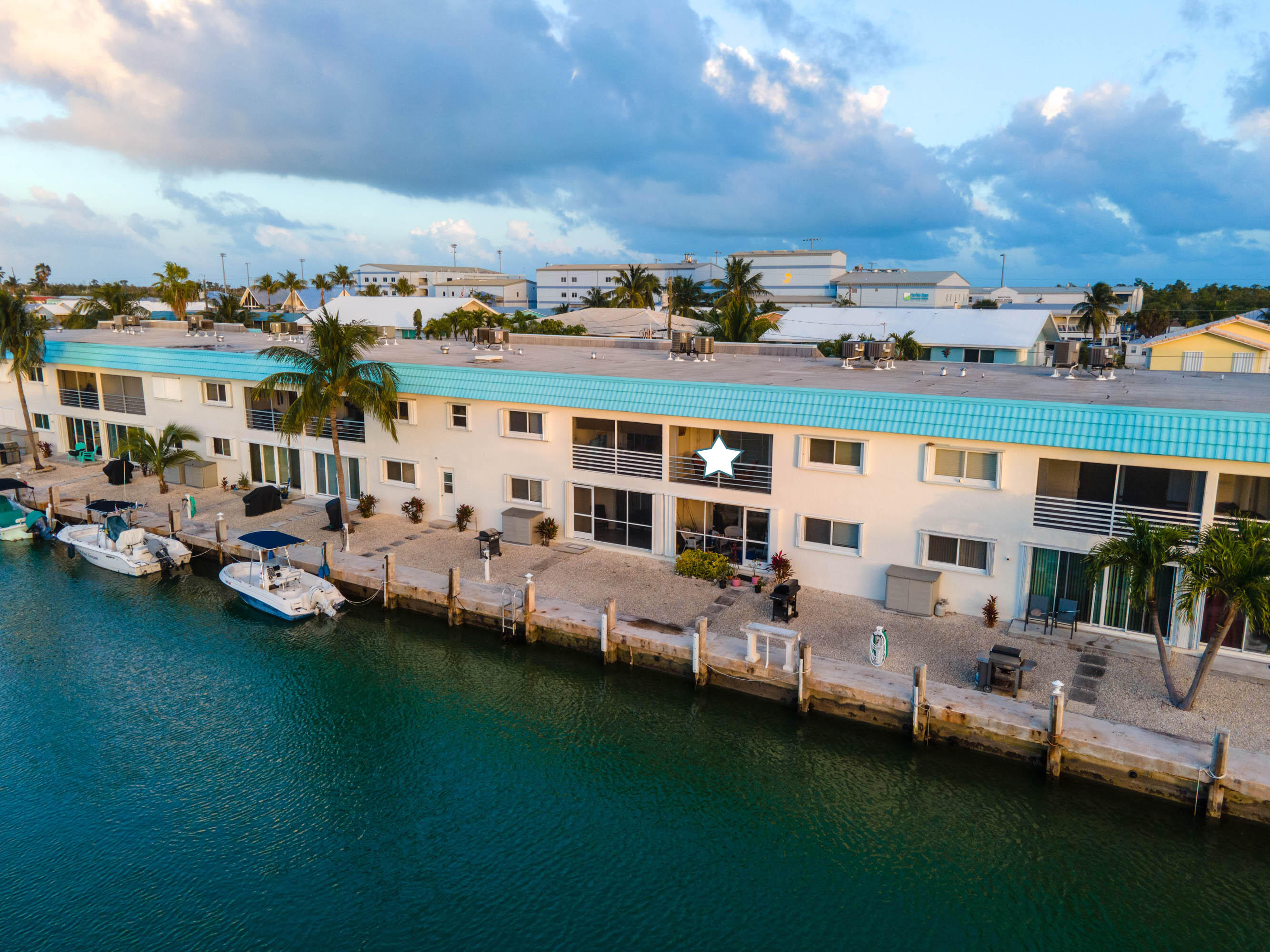 389 N Anglers Drive Unit: 204
