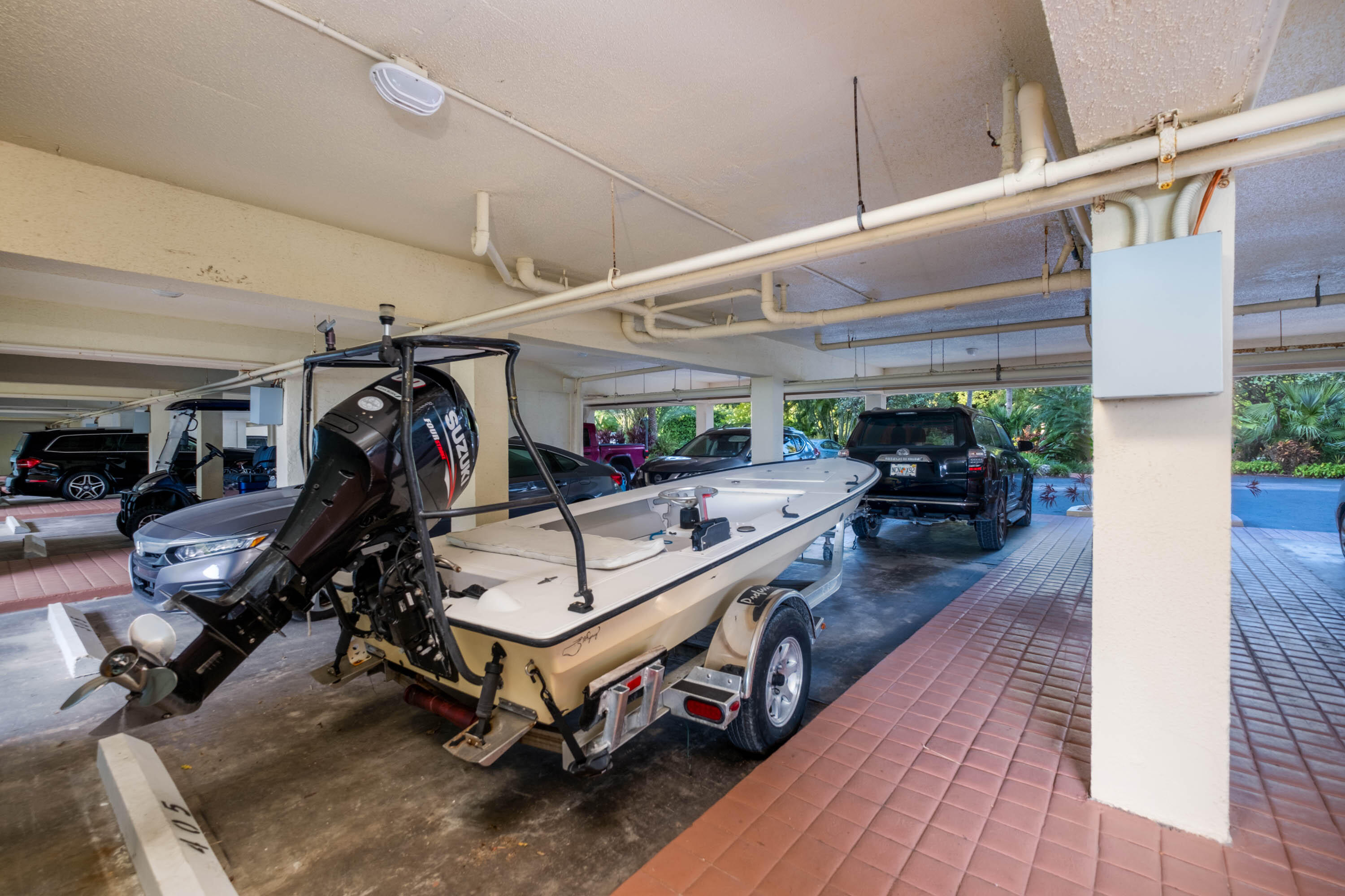 83201 Old Highway Unit: 405