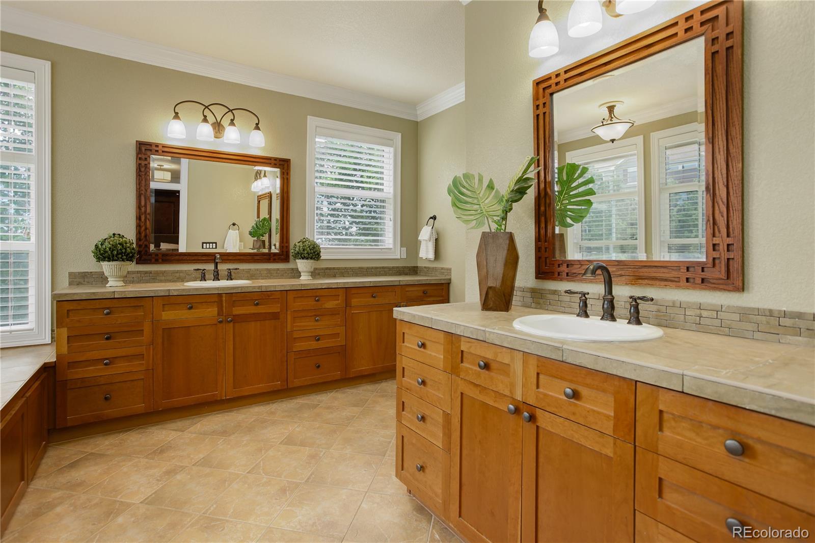 25243 E Plymouth Circle
