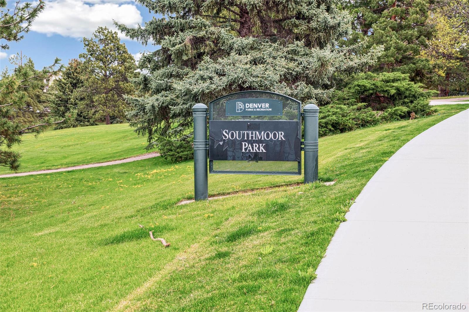 3774 S Oneida Way