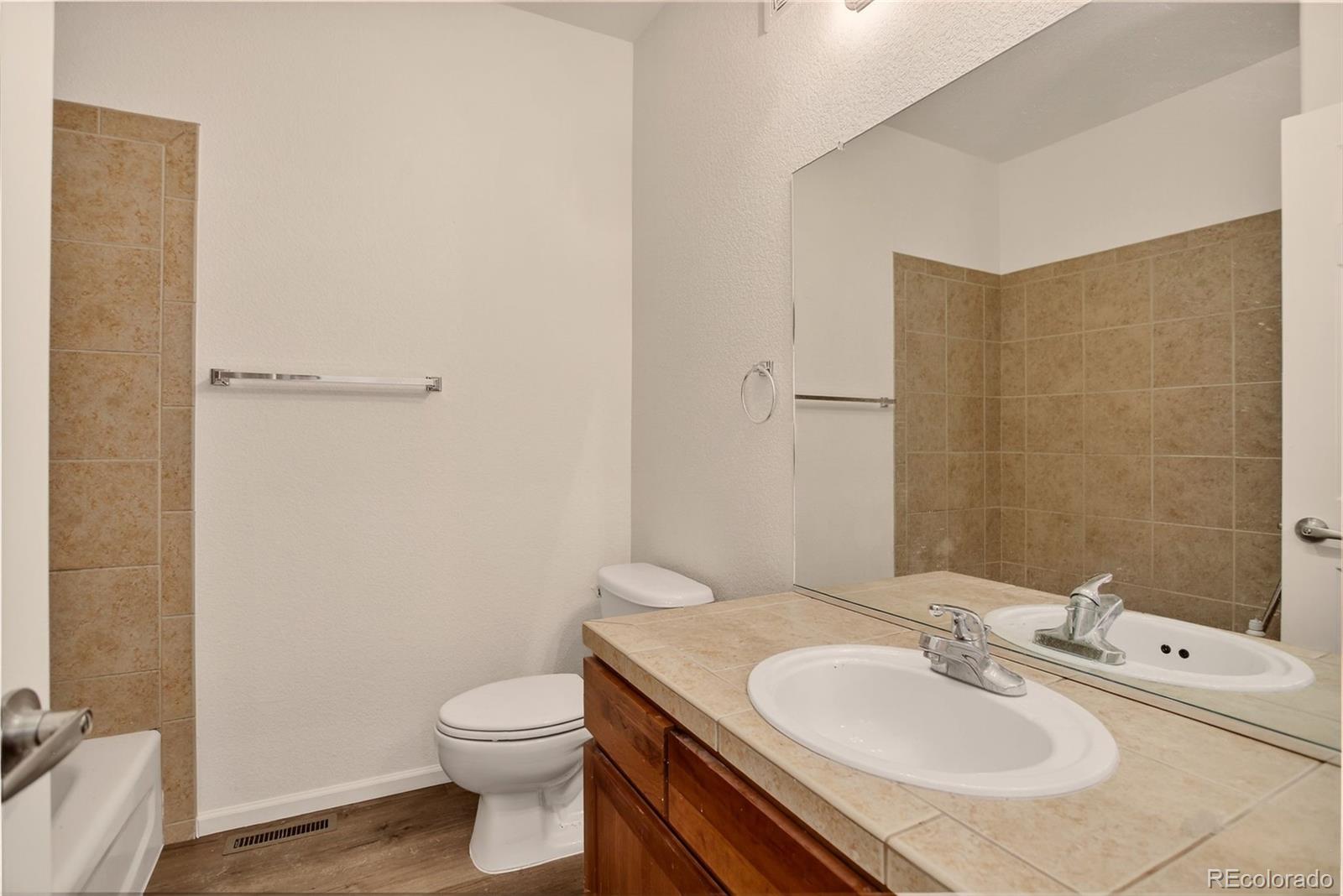1375 S Chambers Road Unit: 104