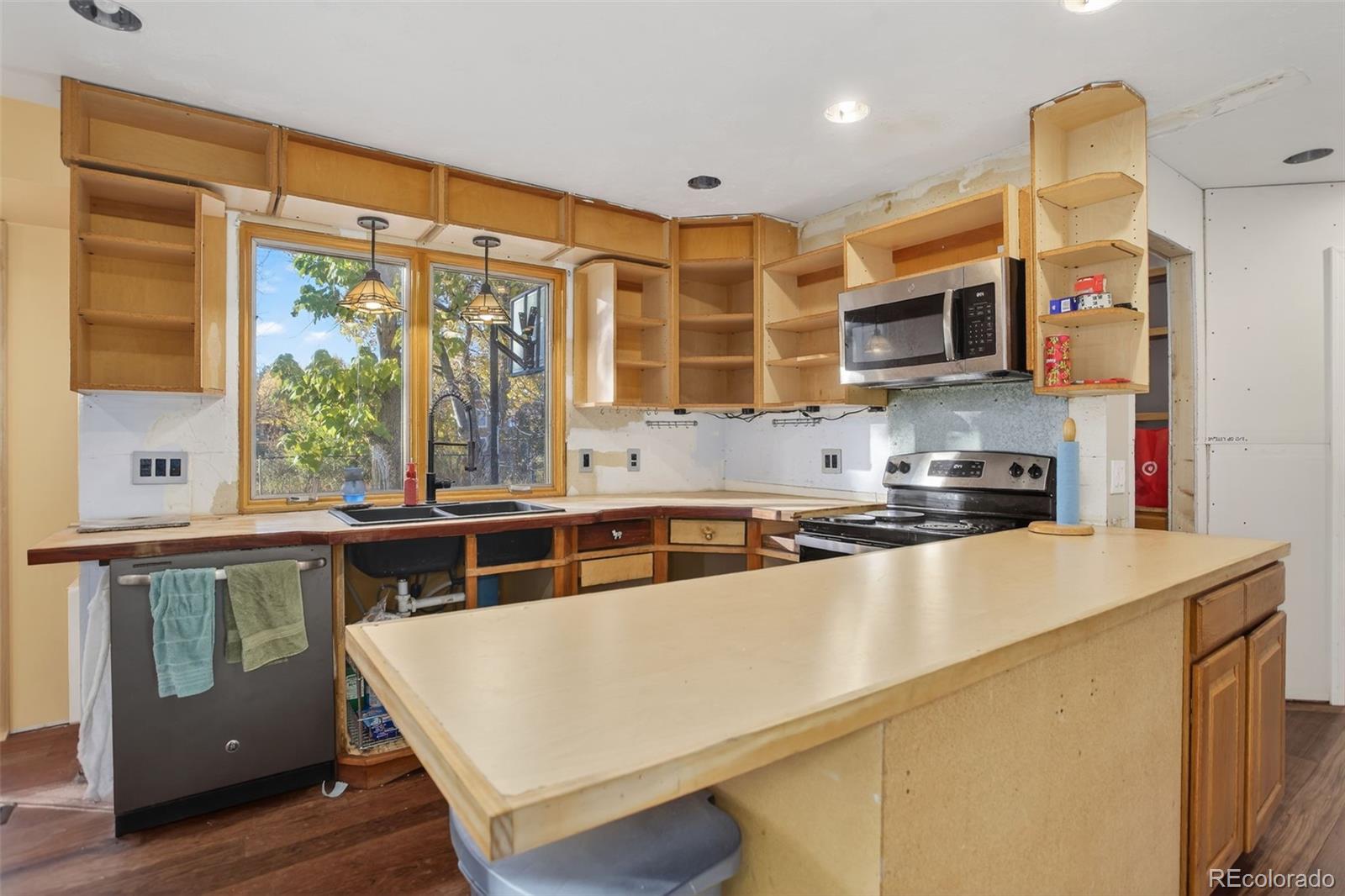 11766 W Radcliff Avenue