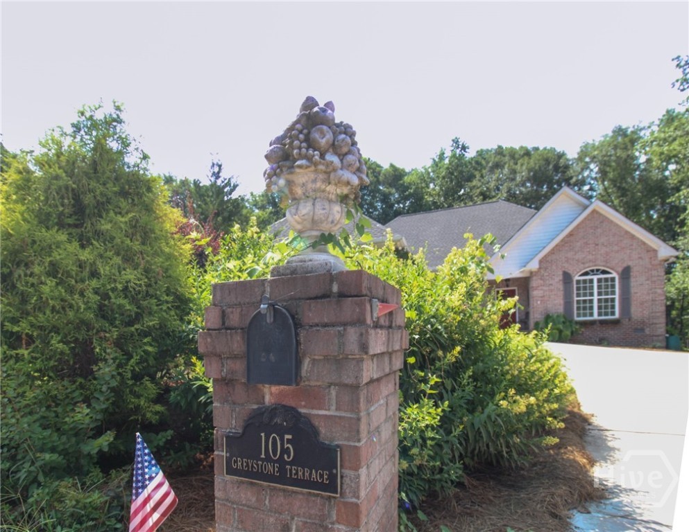 105 Greystone Terrace