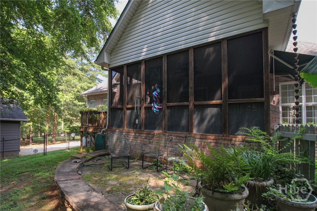 105 Greystone Terrace