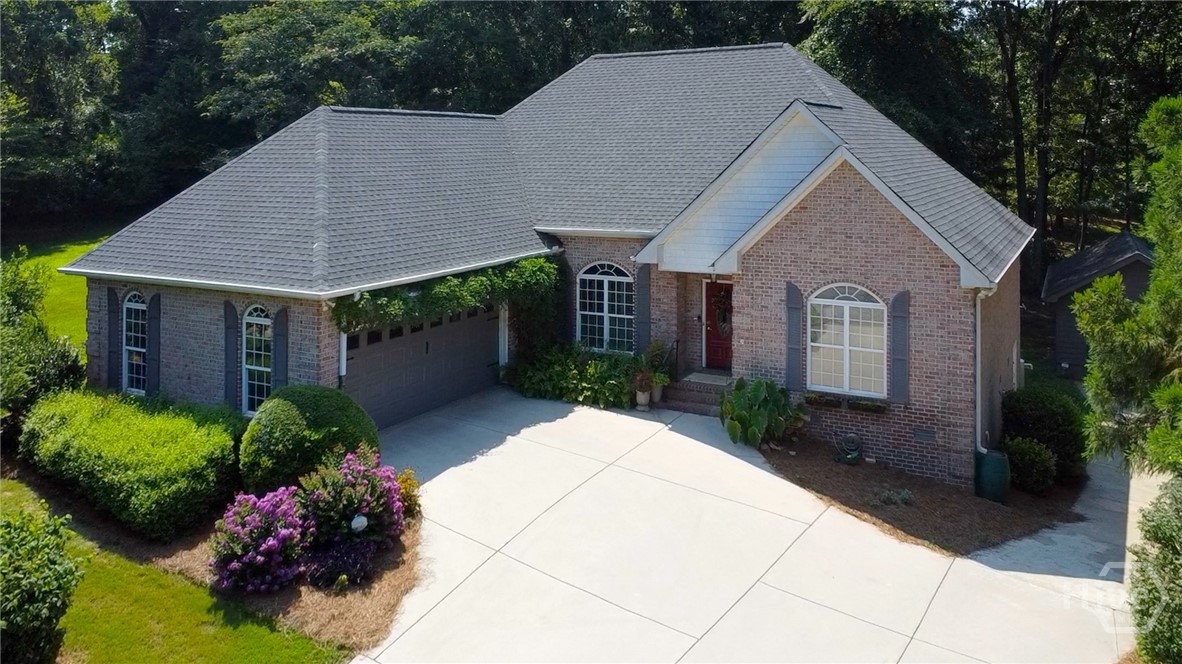 105 Greystone Terrace