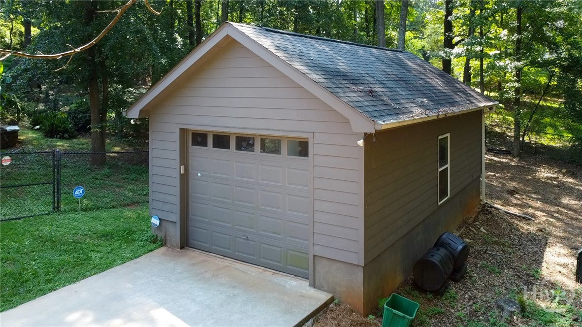 105 Greystone Terrace