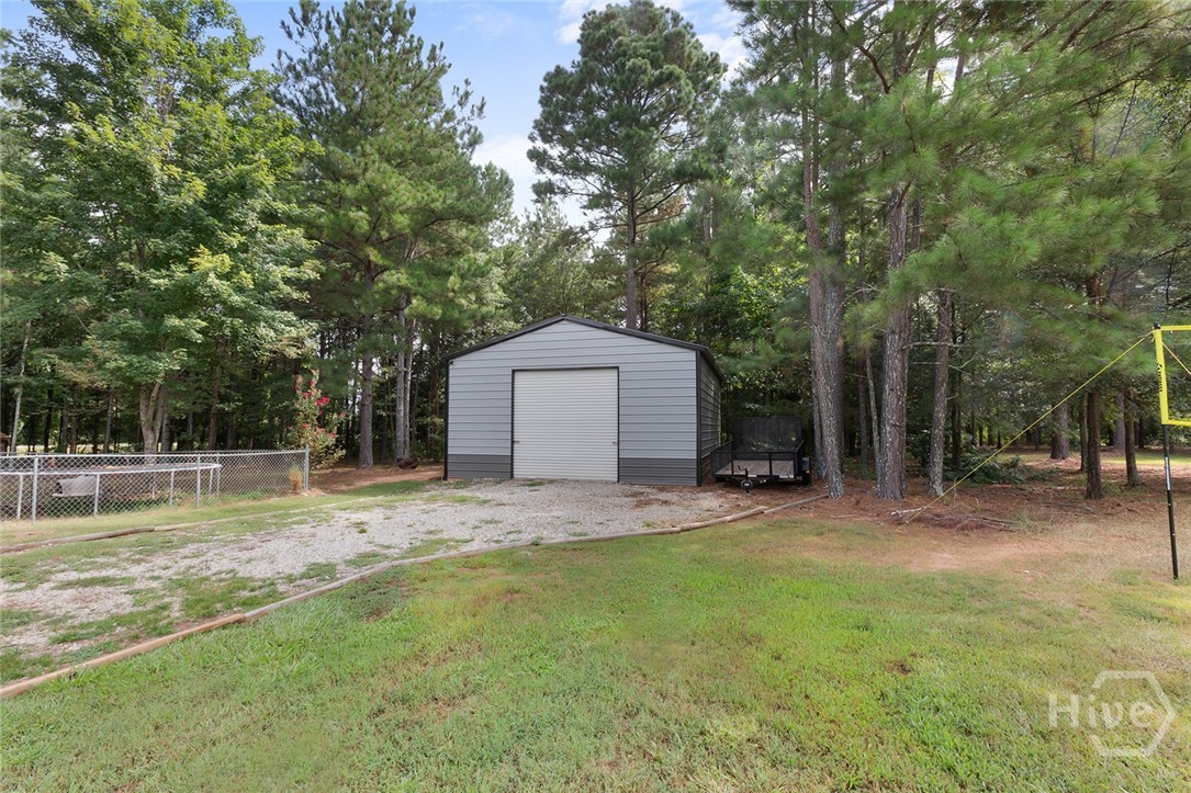 221 Creekside Drive