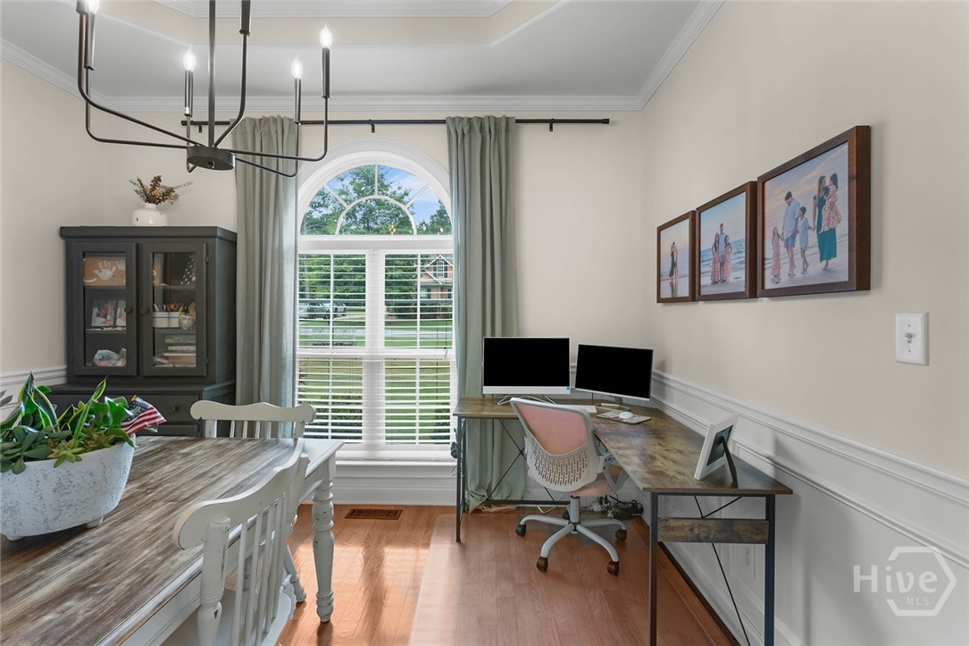221 Creekside Drive