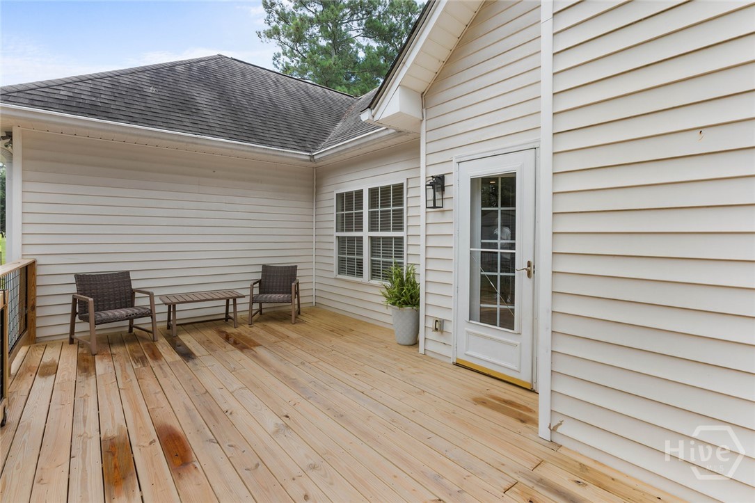 221 Creekside Drive