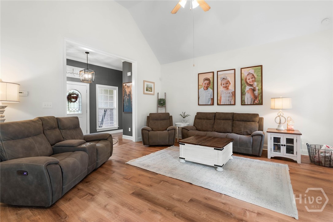 221 Creekside Drive