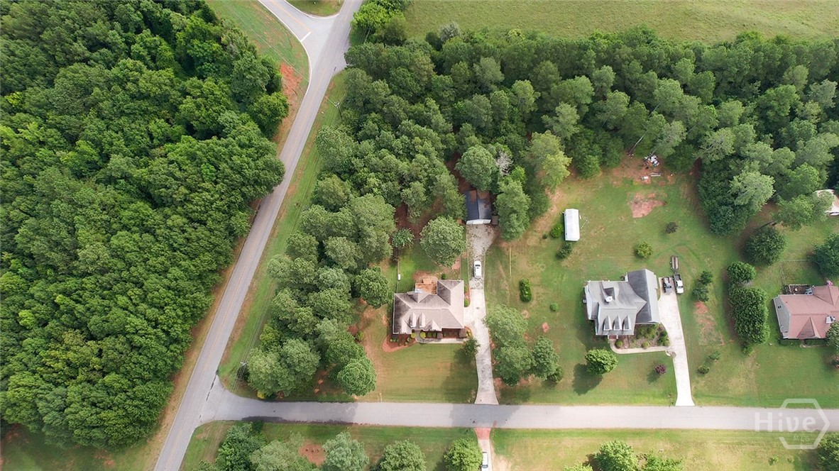 221 Creekside Drive