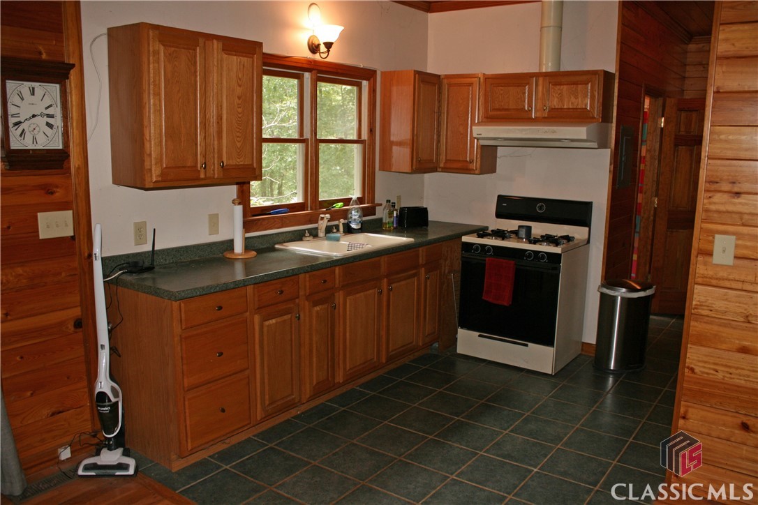 40 Whitetail Lane