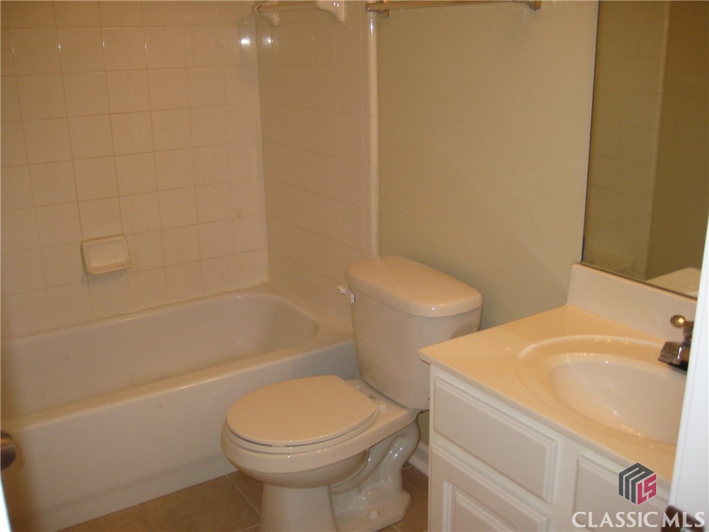 1035 Barnett Shoals Road 525