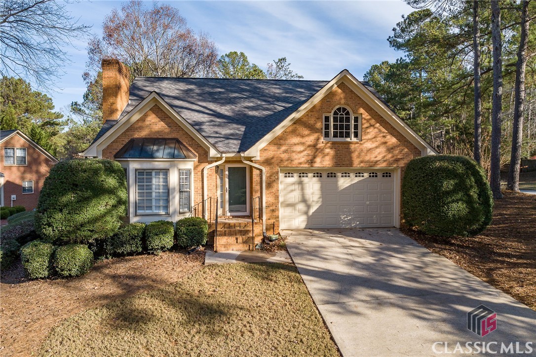 121 Woodhaven Court